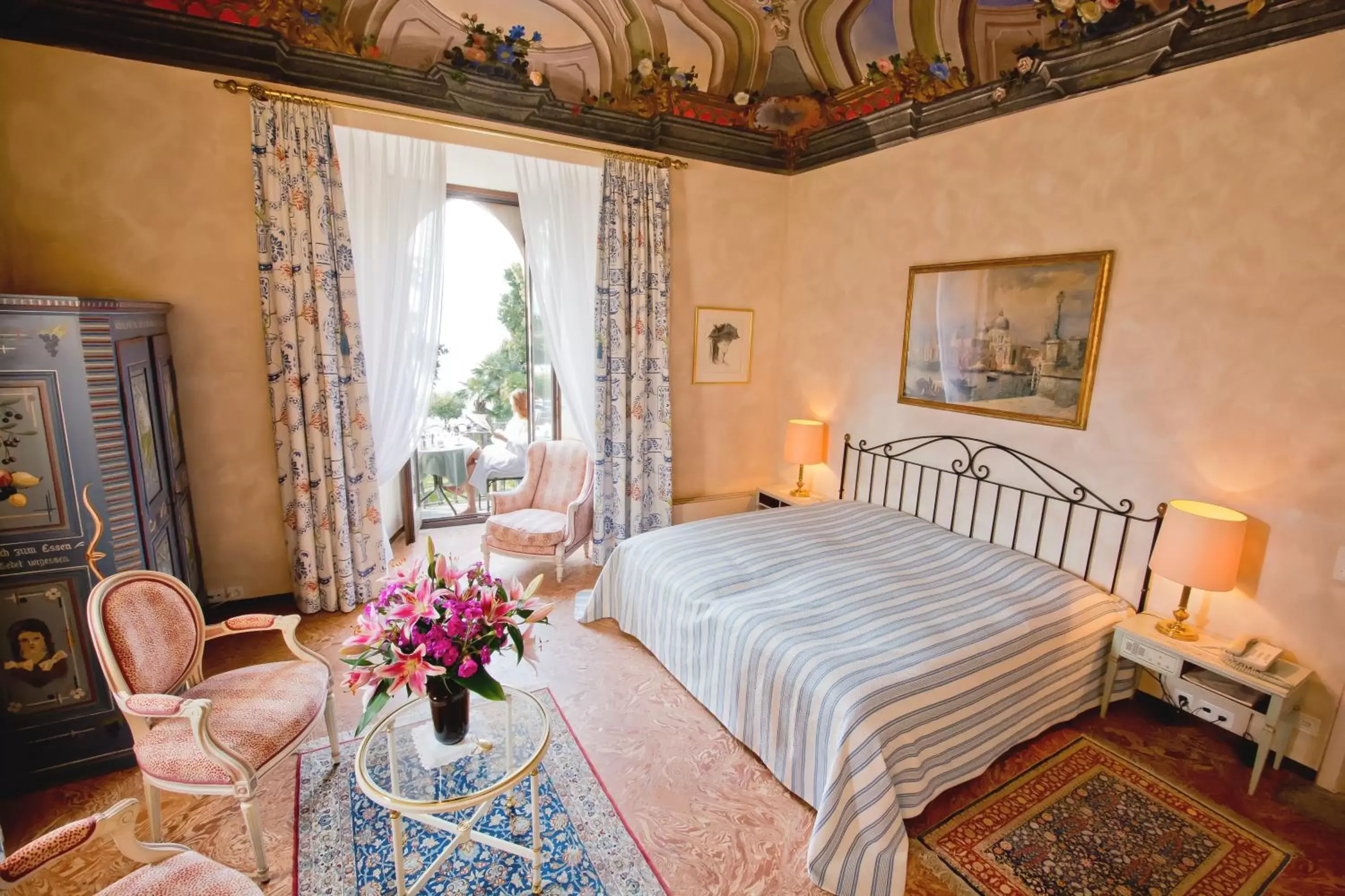Bedroom, Bed in Romantik Hotel Castello Seeschloss