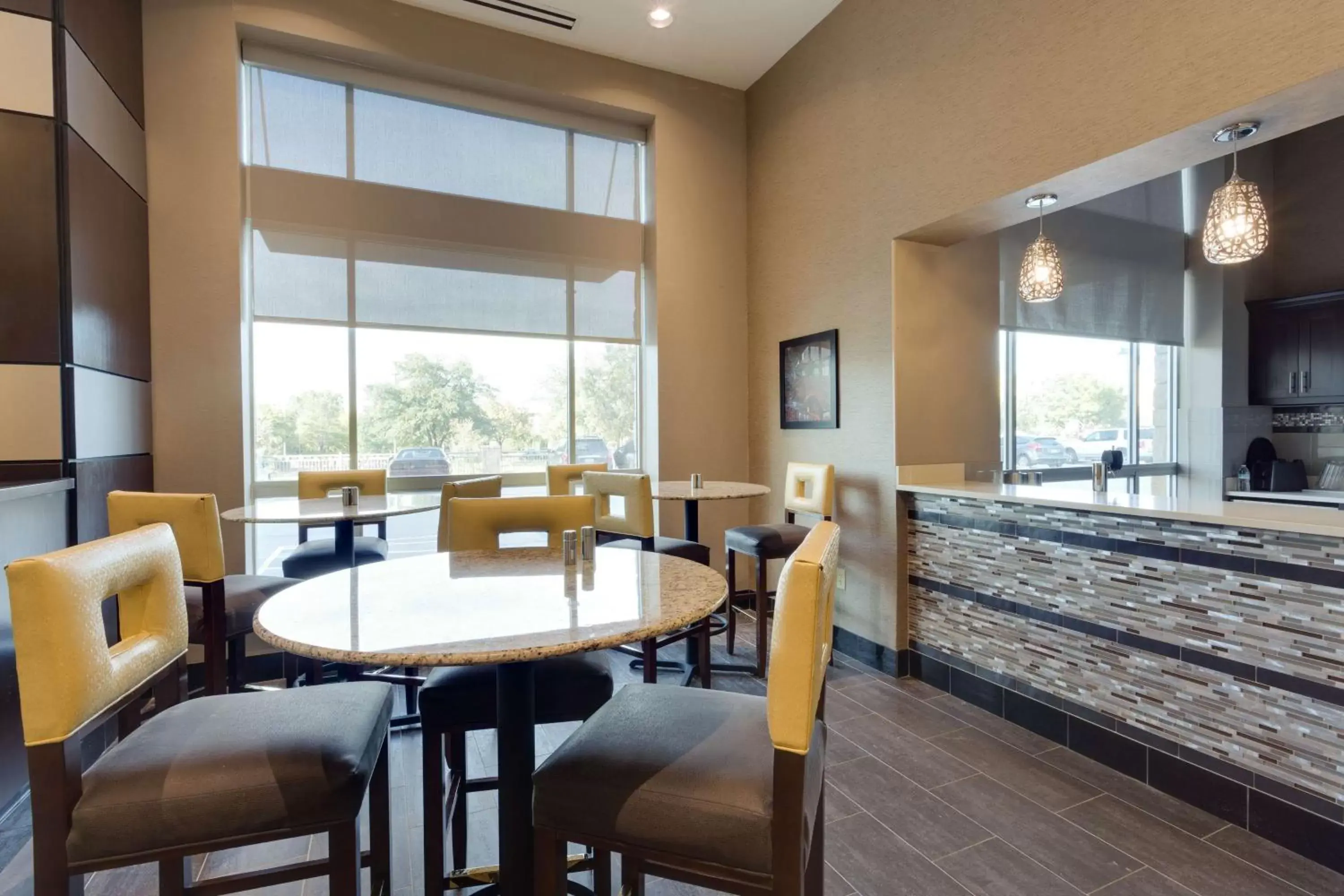 Restaurant/places to eat in Drury Inn & Suites Dallas Frisco