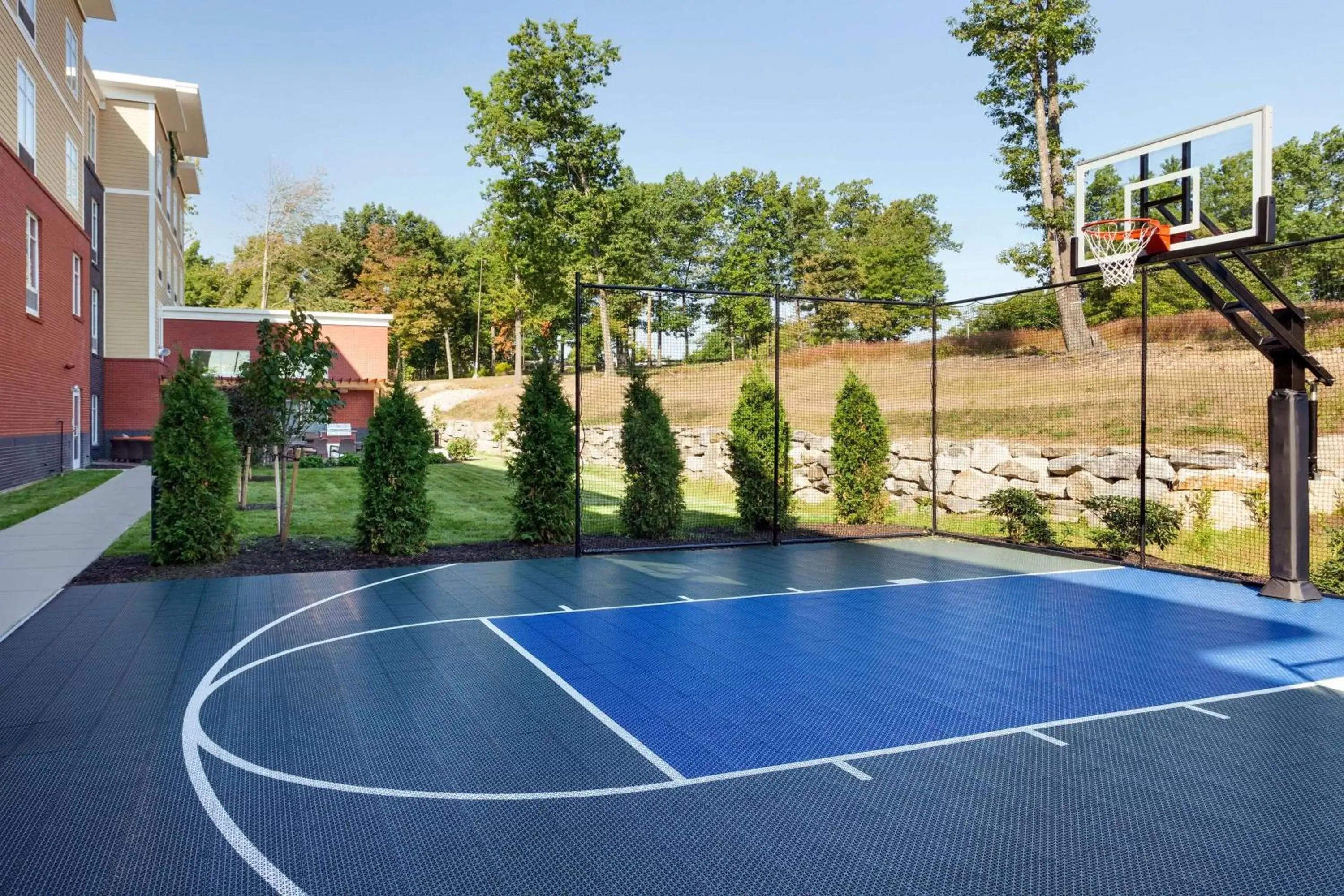 Sports, Swimming Pool in Homewood Suites by Hilton Gateway Hills Nashua