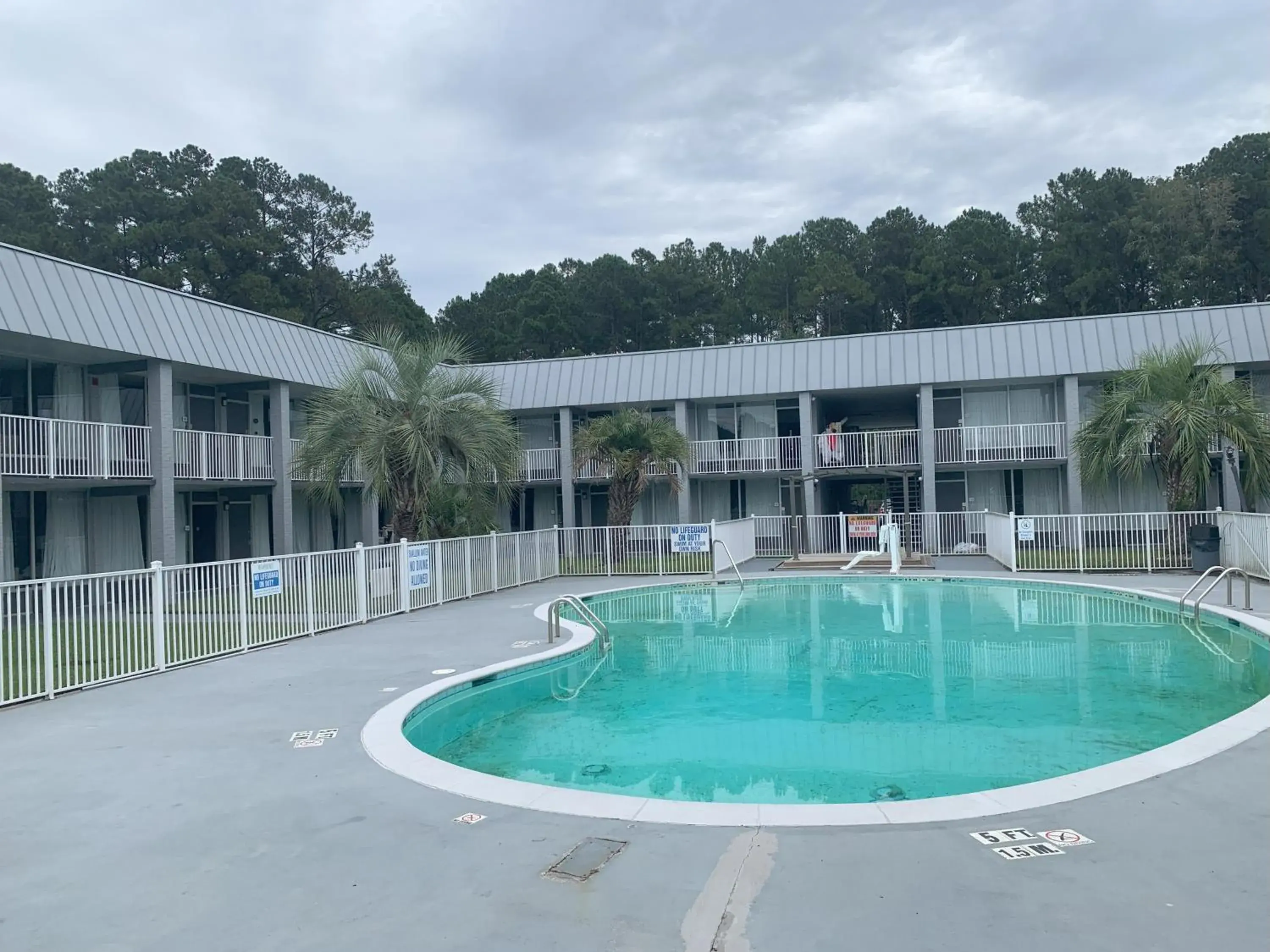 Pool view, Swimming Pool in Quality Inn & Suites Hardeeville - Savannah North - Renovated with Hot Breakfast Included