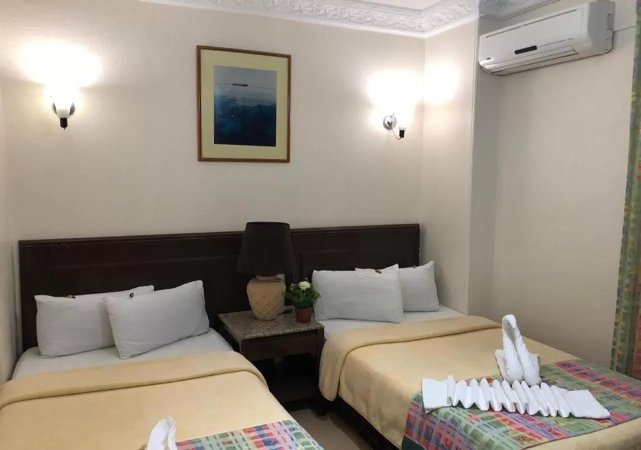 Bedroom, Bed in bonne villa