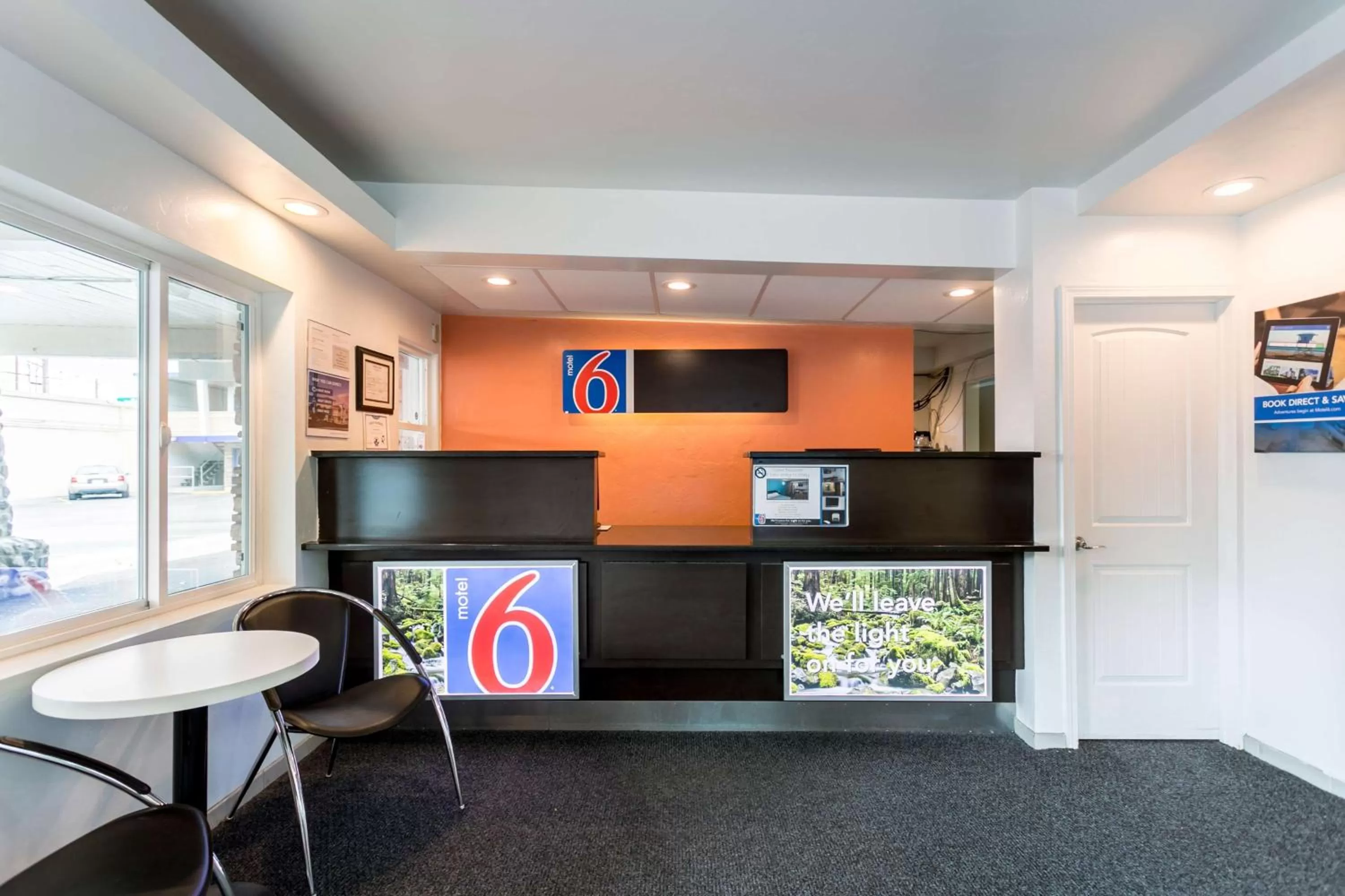 Lobby or reception in Motel 6 University Missoula