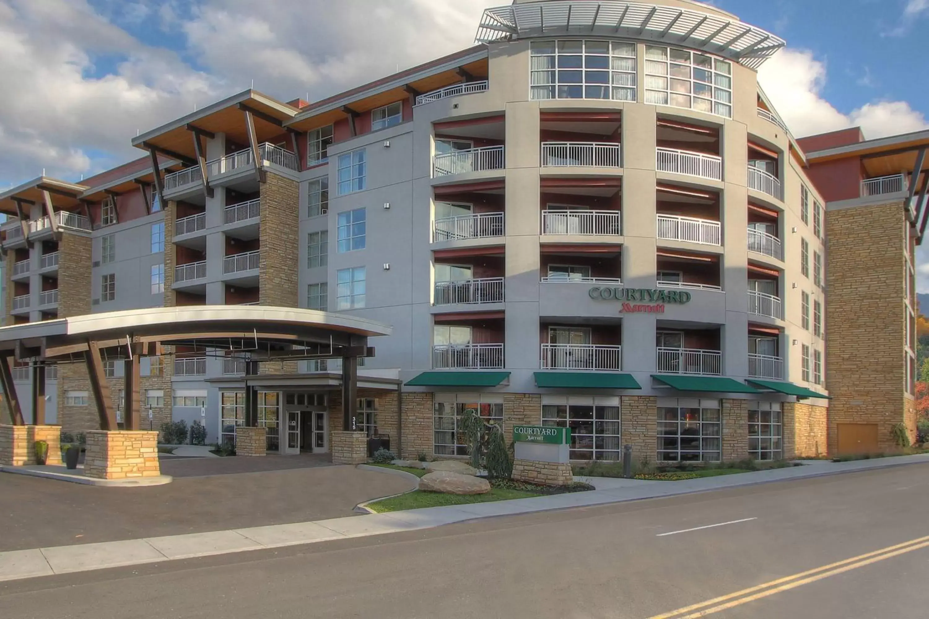 Property Building in Courtyard by Marriott Gatlinburg Downtown