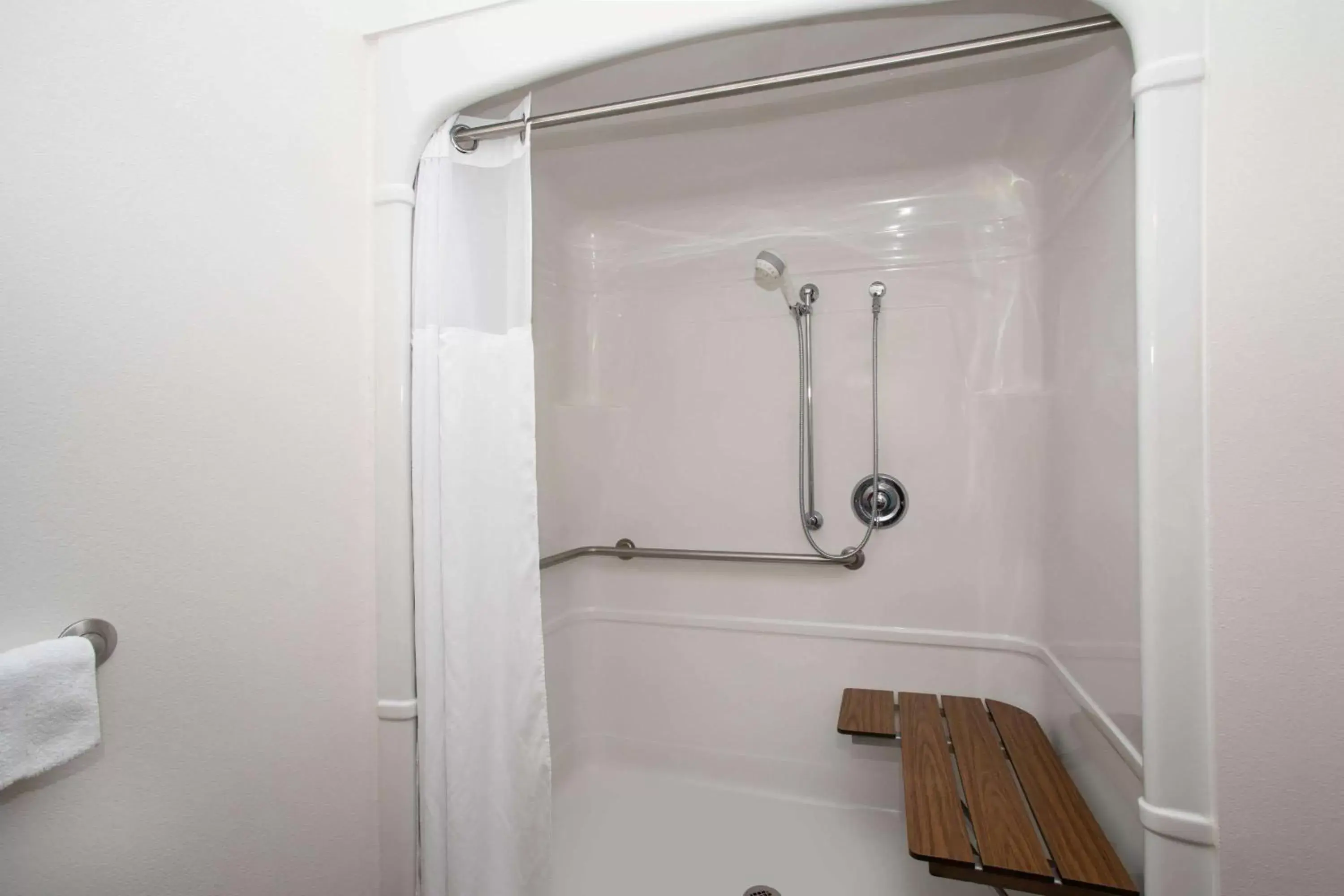 Shower, Bathroom in Baymont by Wyndham Sheridan