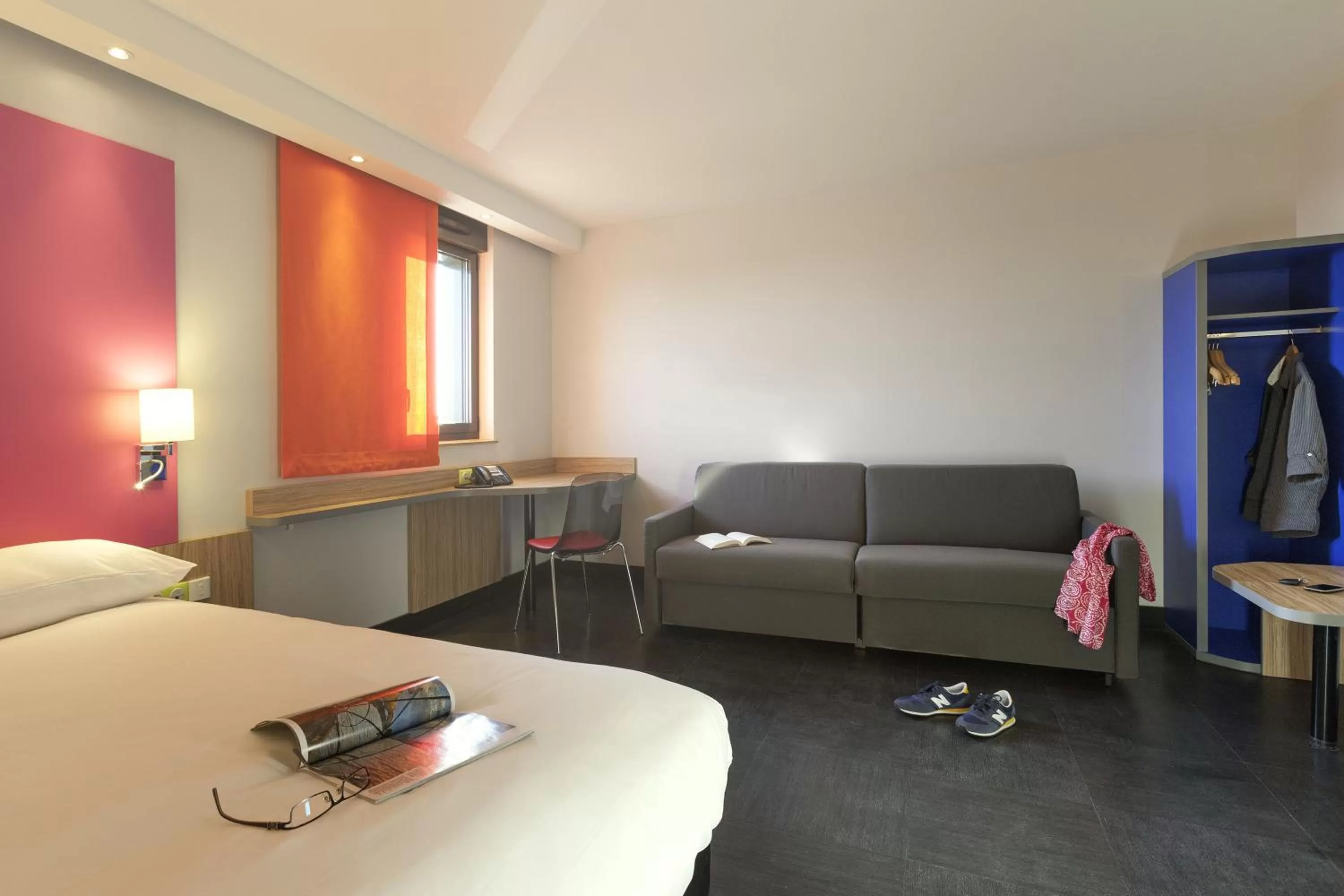 Bedroom in ibis Styles Romans-Valence Gare TGV