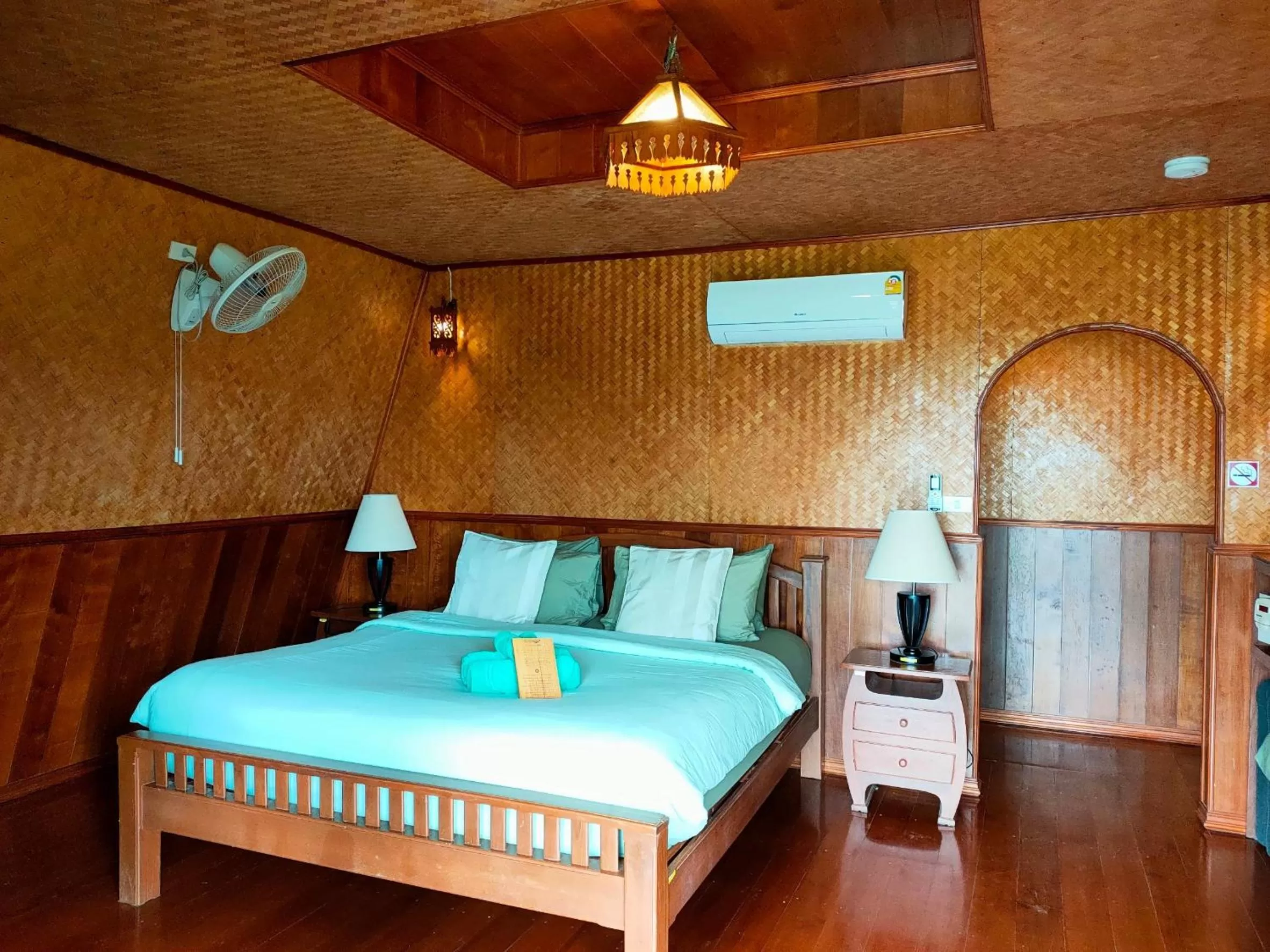 Bedroom, Bed in Koh Kood Beach Resort