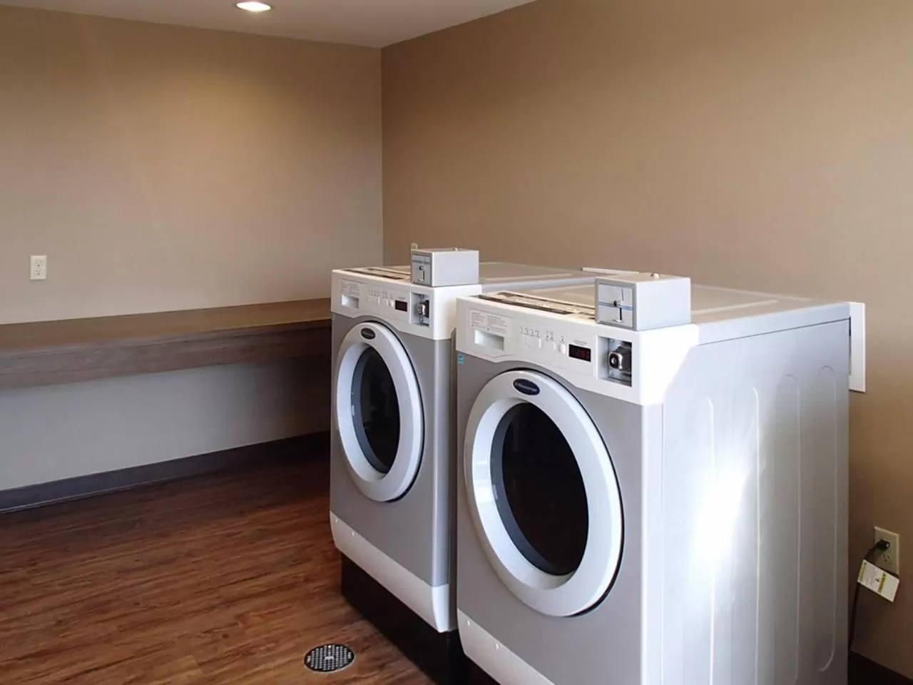 Other in Suburban Studios Midland I-20