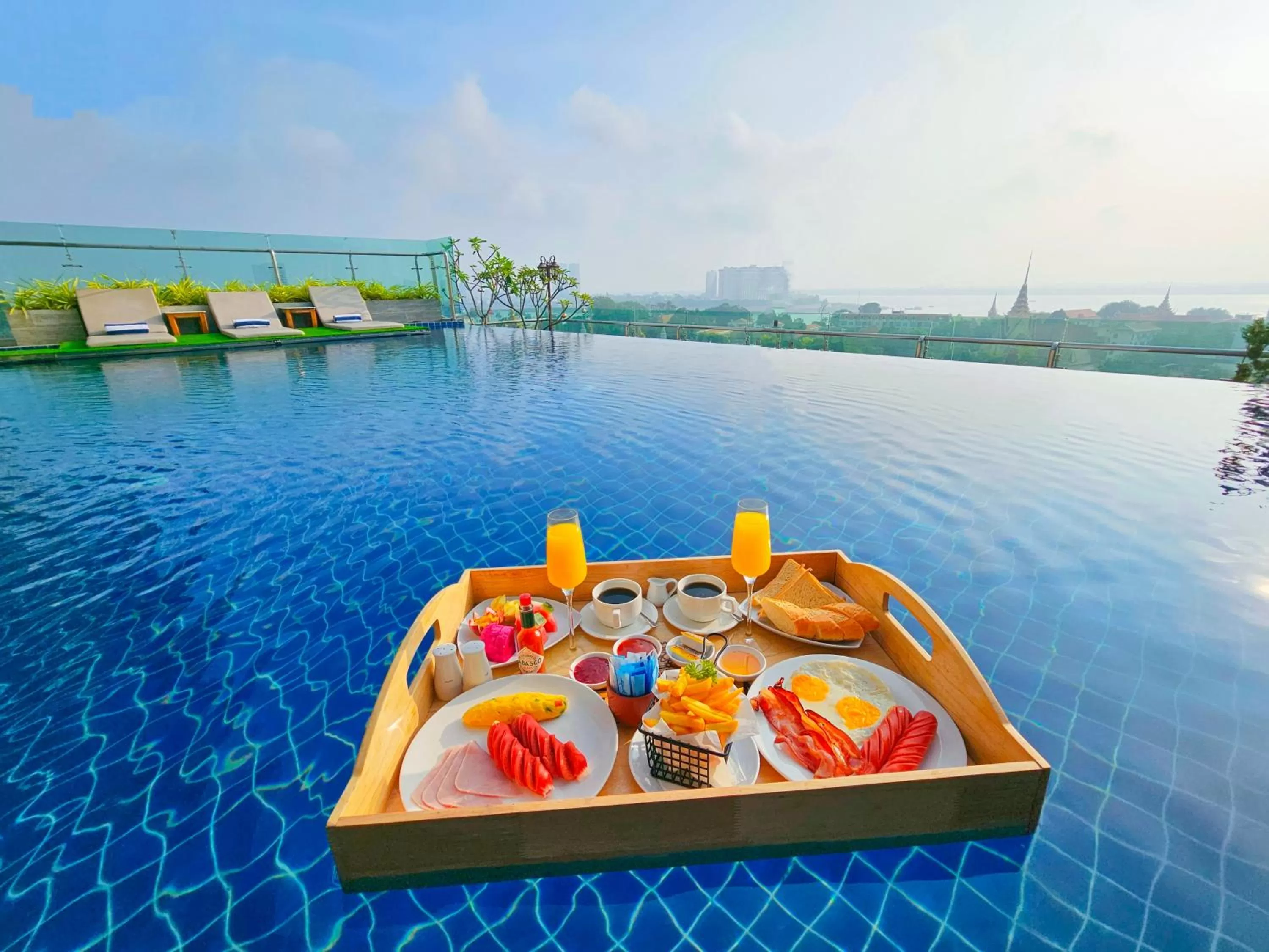 Pool view in Le Botum Hotel