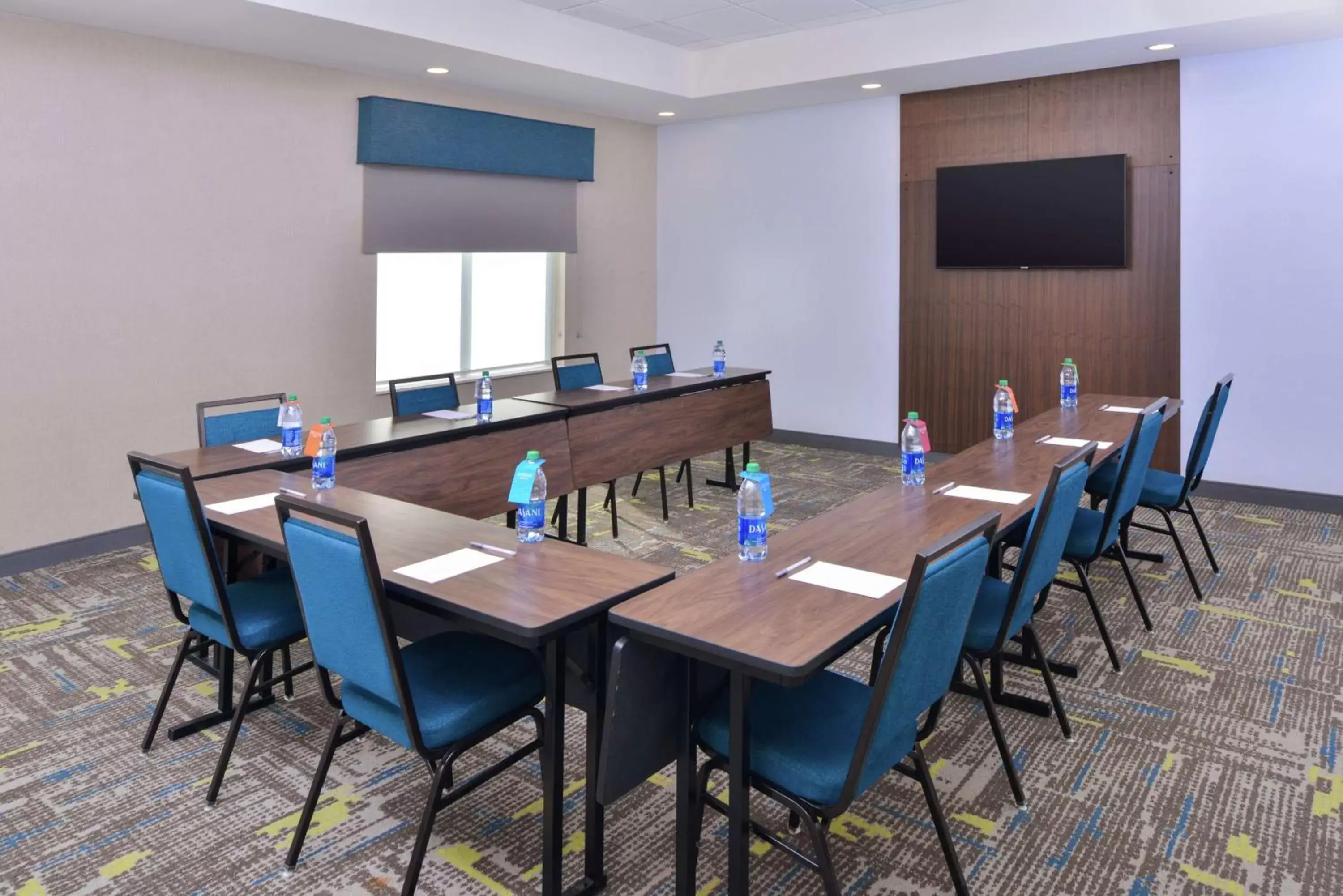 Meeting/conference room in Hampton Inn Lakeville Minneapolis, Mn