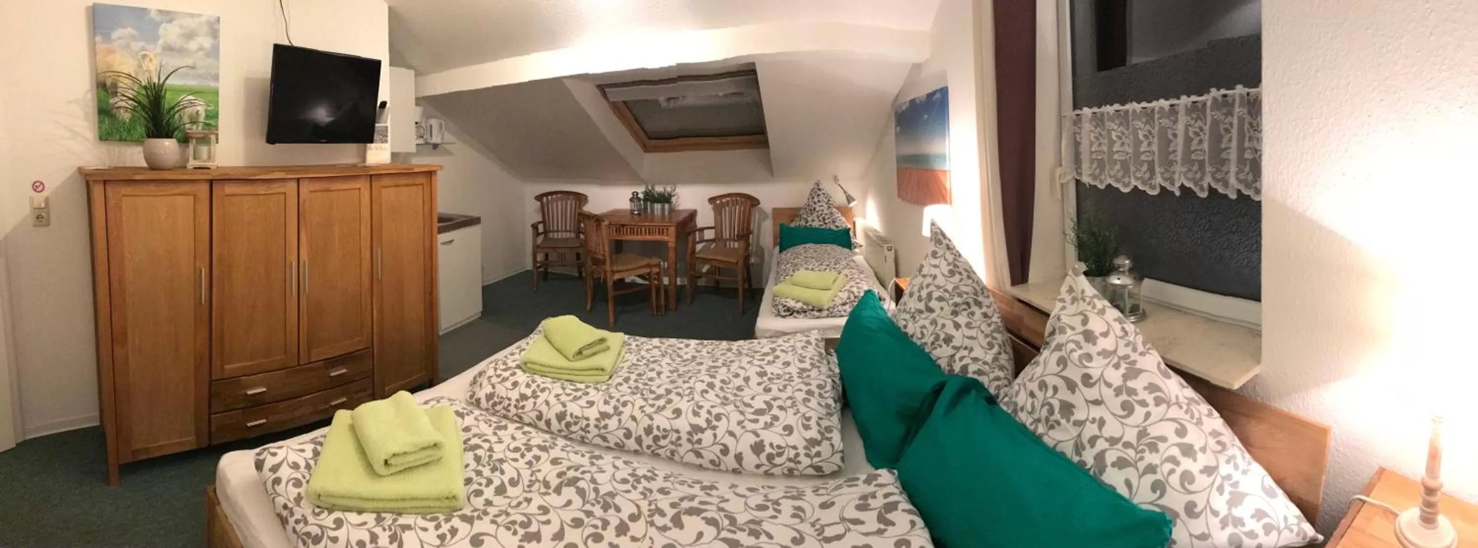 Photo of the whole room, Bed in Leezdorfer Hof