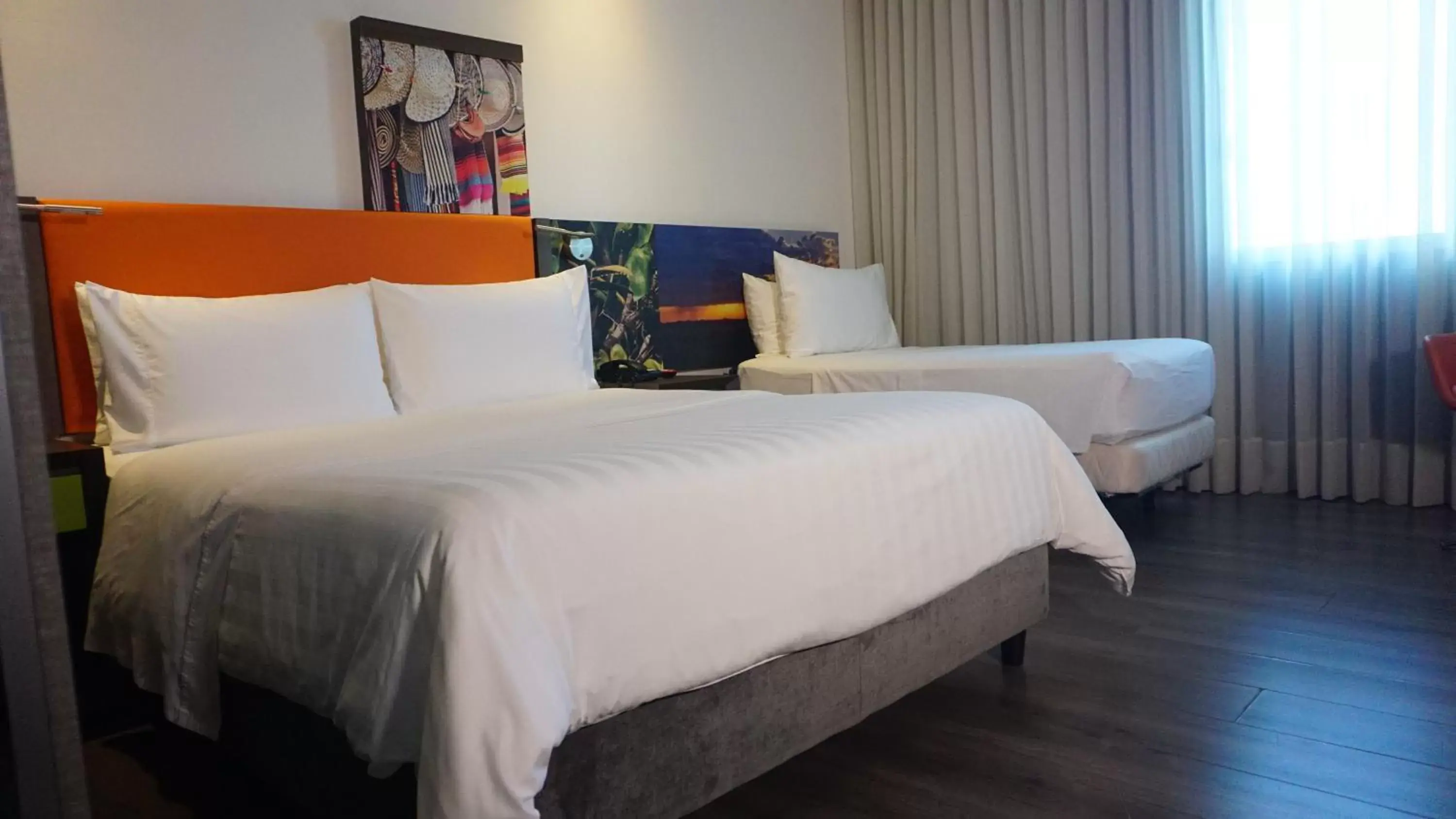 Bed in Hampton By Hilton Yopal