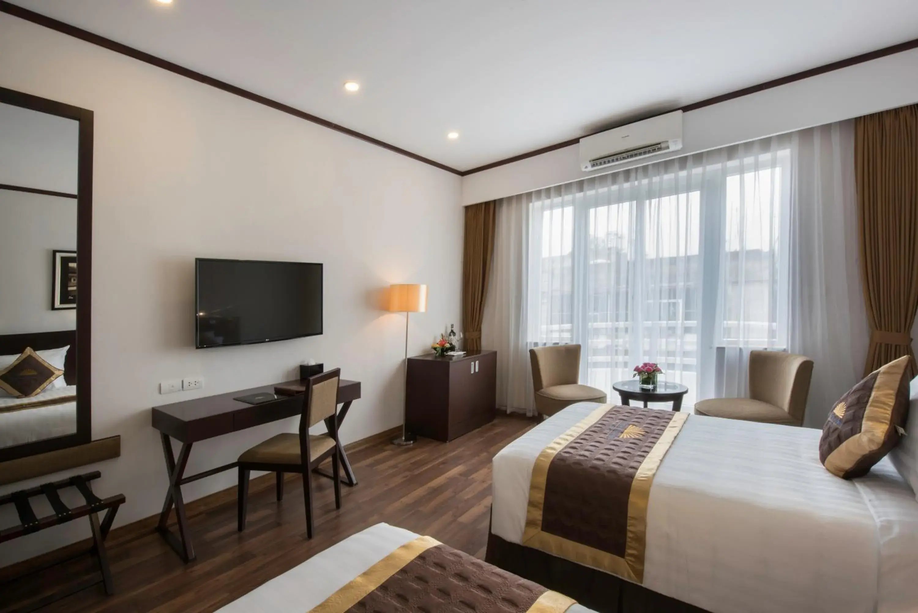 Bedroom, Room Photo in Thang Long Opera Hotel