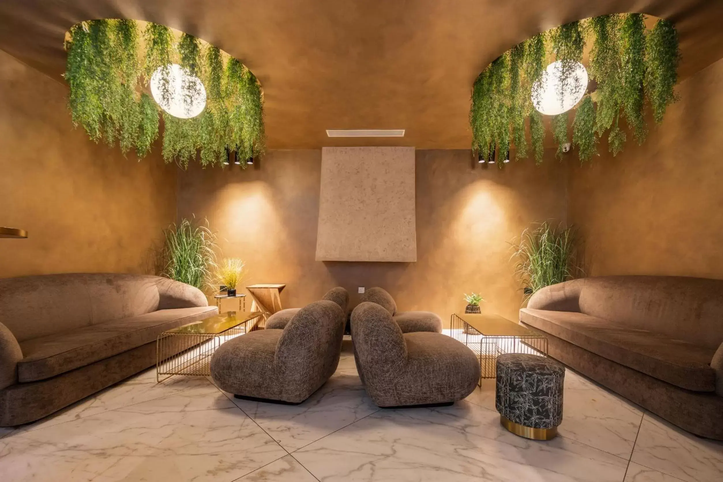 Lounge or bar in King Solomon Hotel- Golders Green Lounge or bar in King Solomon Hotel- Golders Green