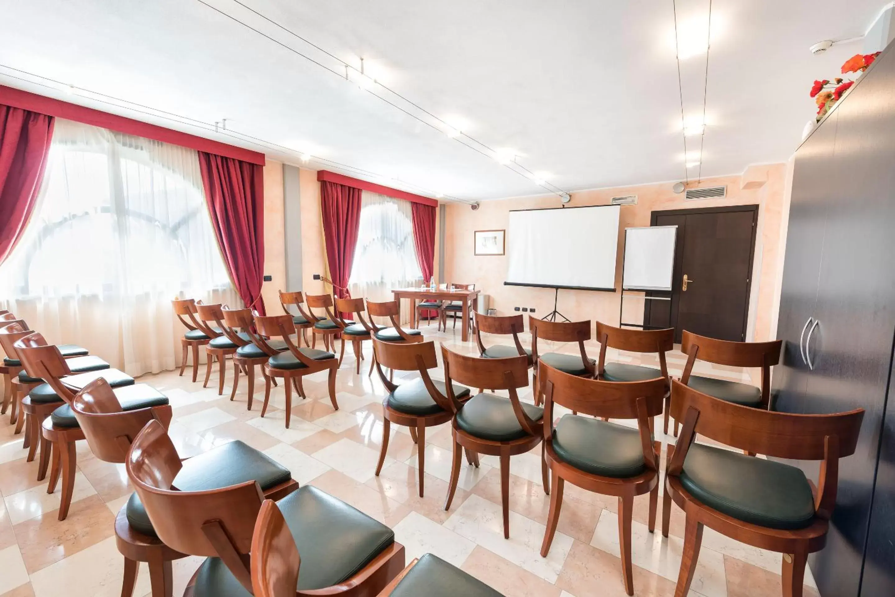 Meeting/conference room in Hotel Villa Malaspina