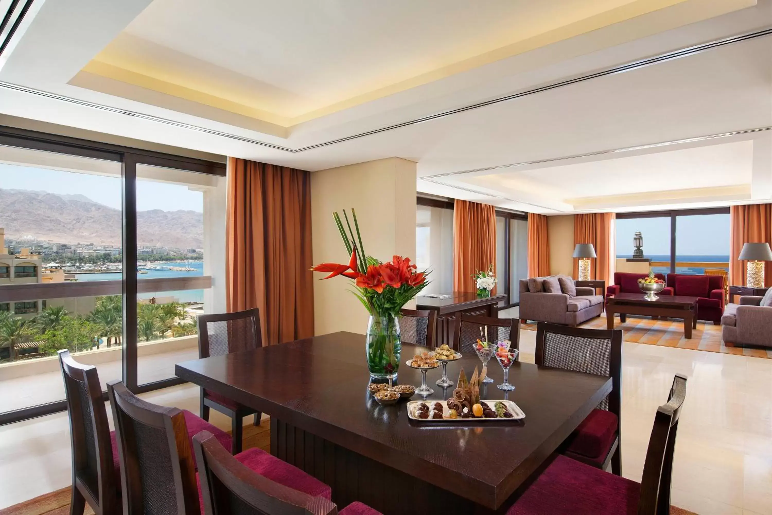 Photo of the whole room, Restaurant/Places to Eat in InterContinental Aqaba, an IHG Hotel