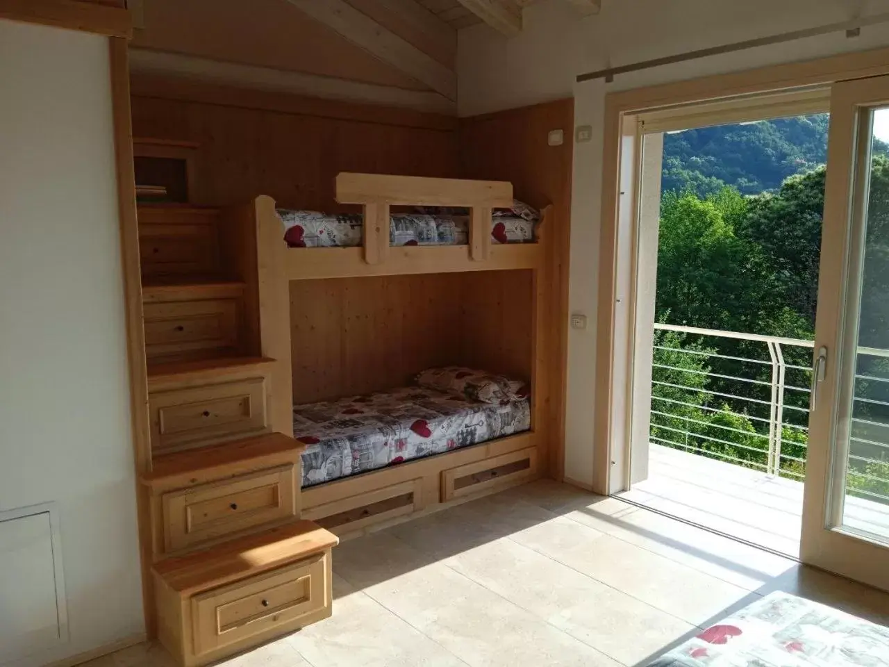 bunk bed in Locazione turistica - B&B- Cocodè