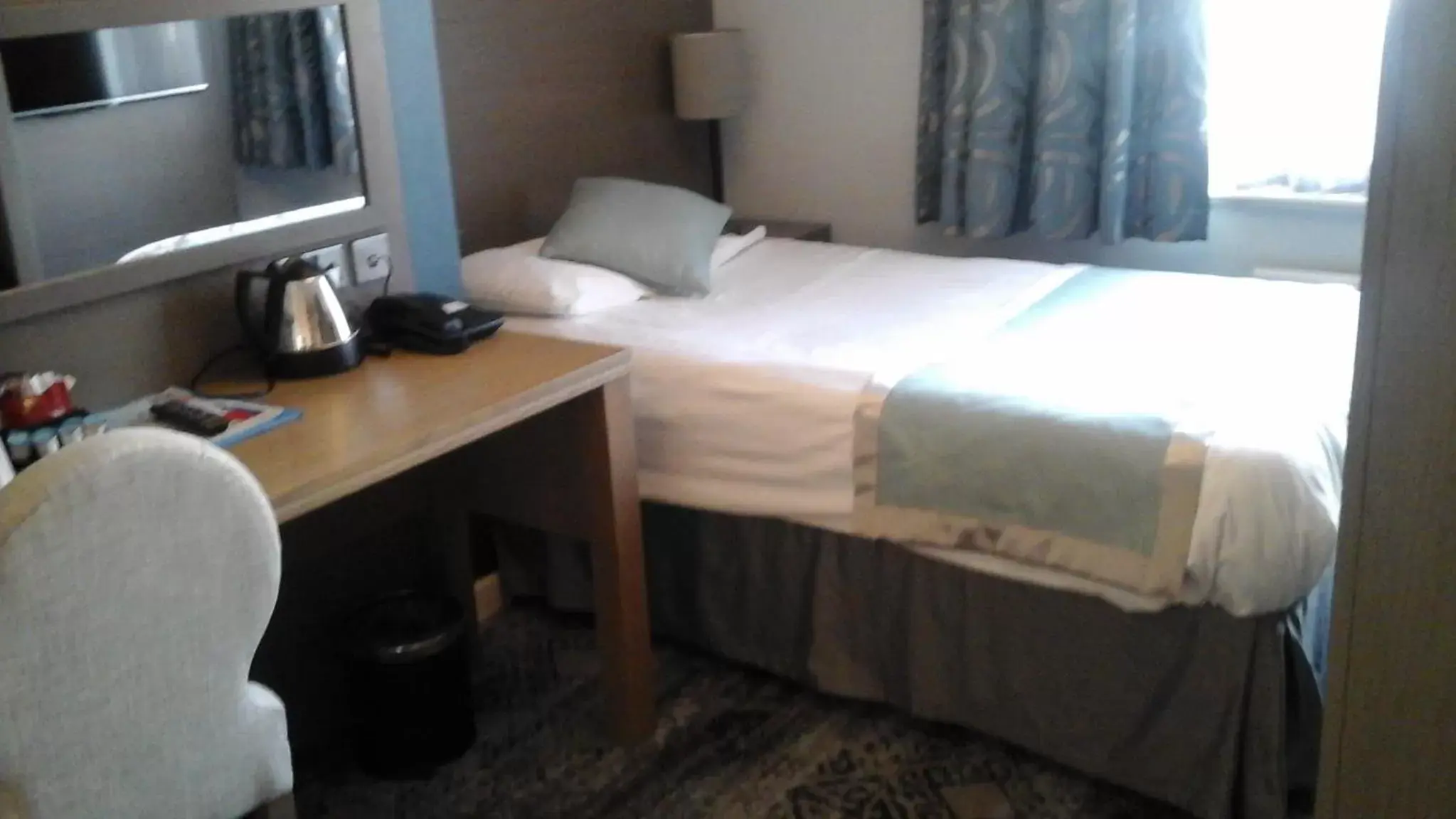 Single Room in The Portland Hotel Wetherspoon
