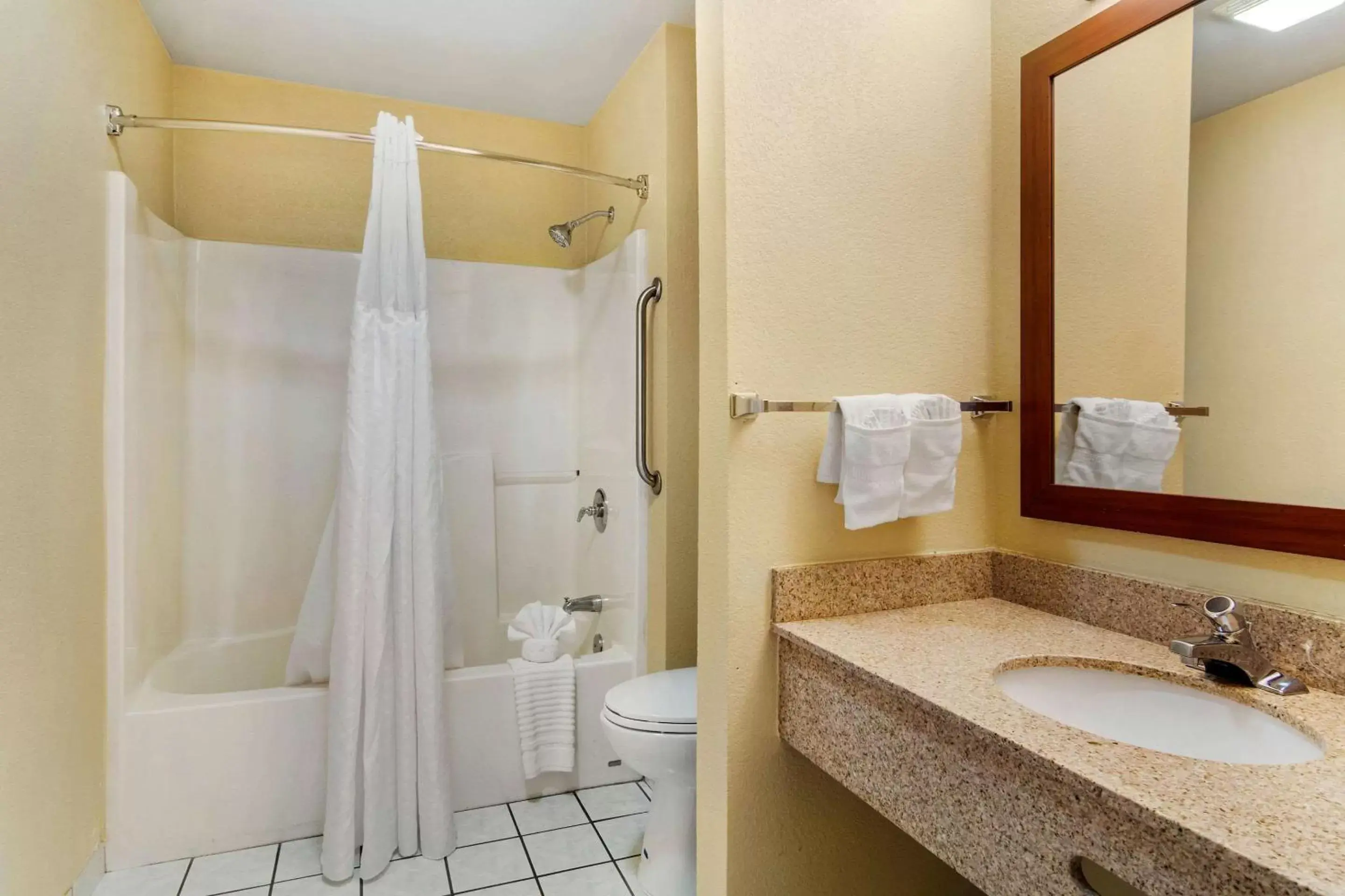 Bathroom in Comfort Inn & Suites Greeley