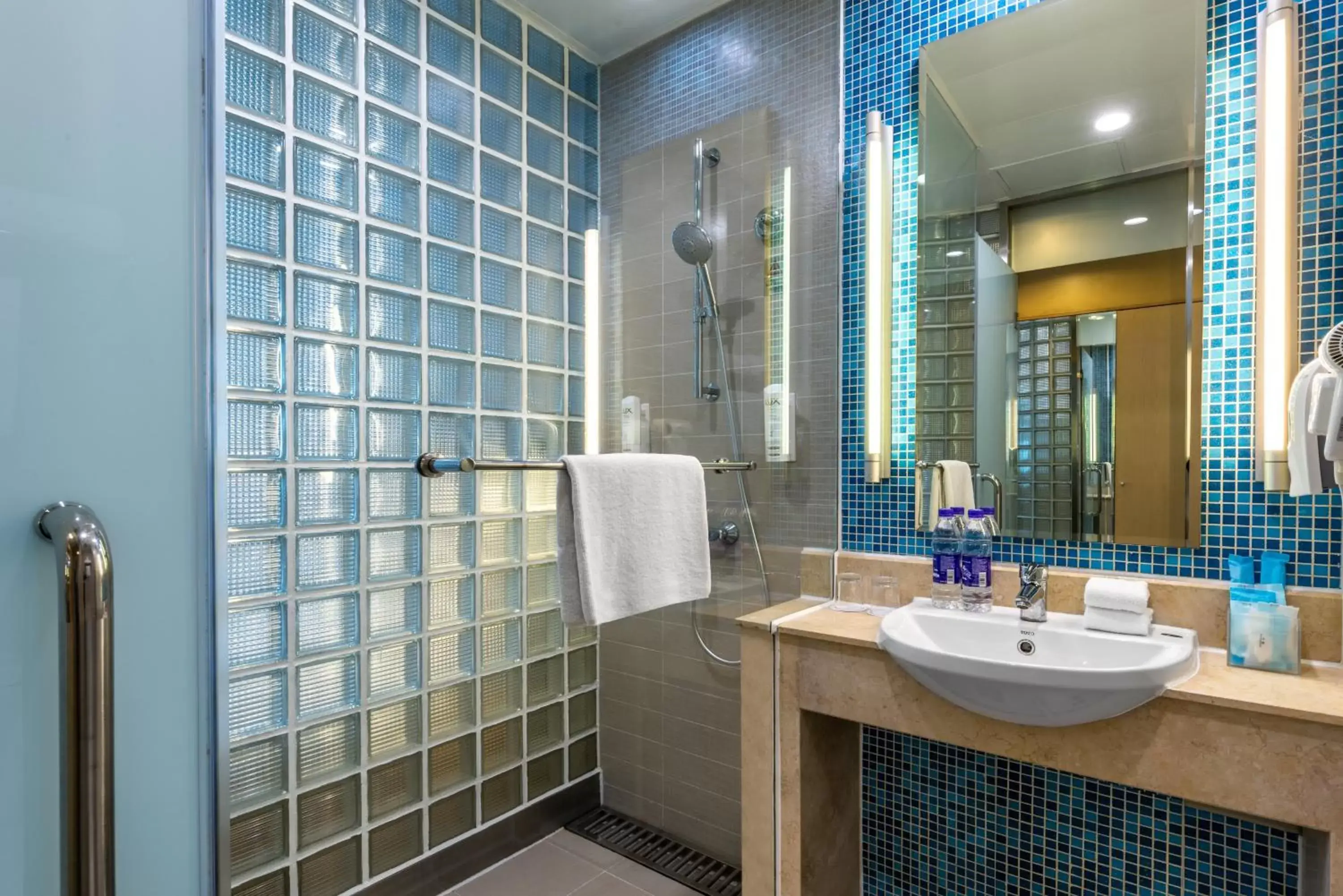 Bathroom in Holiday Inn Express Shangdi Beijing, an IHG Hotel