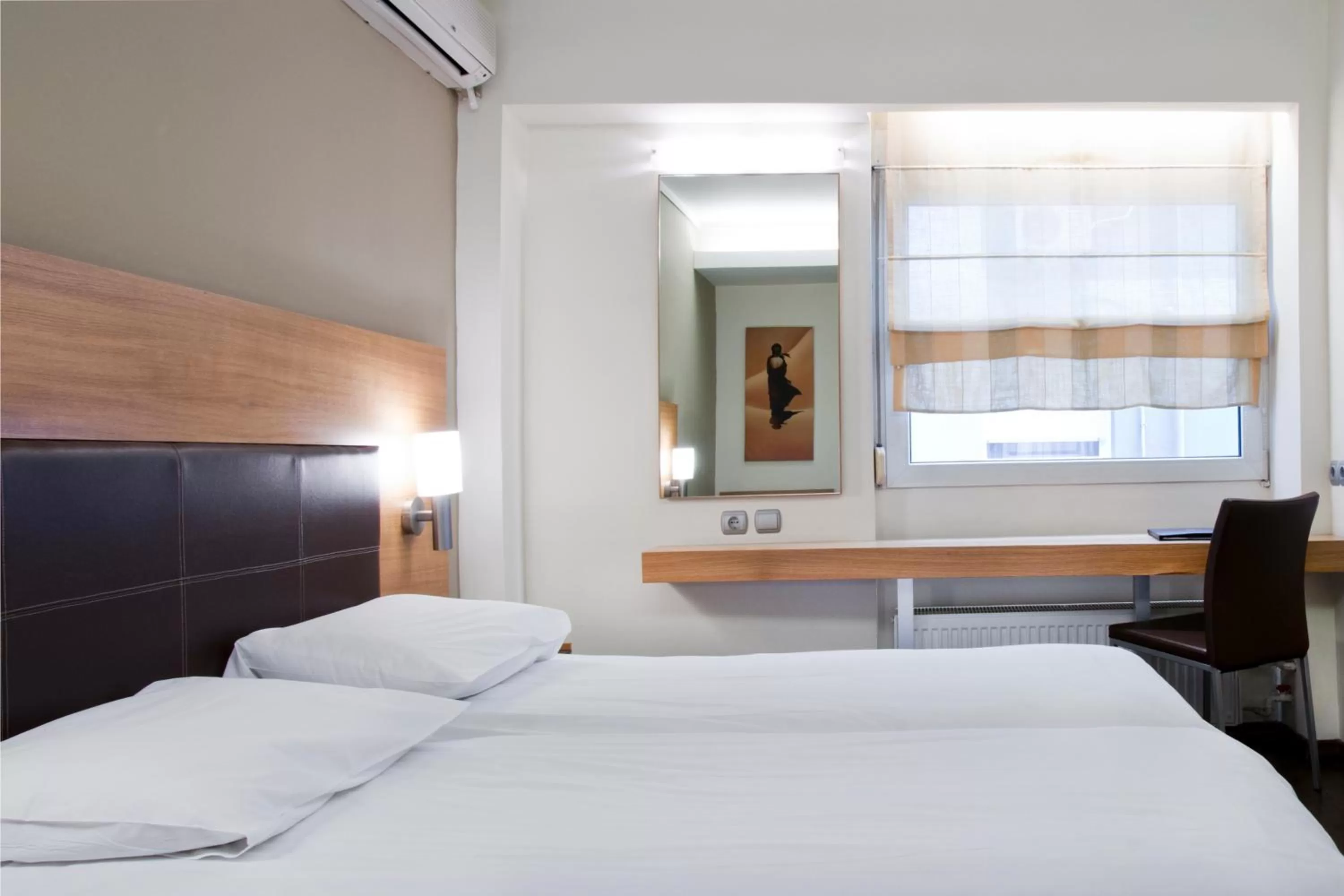 Elegant Room in Capsis Hotel Thessaloniki