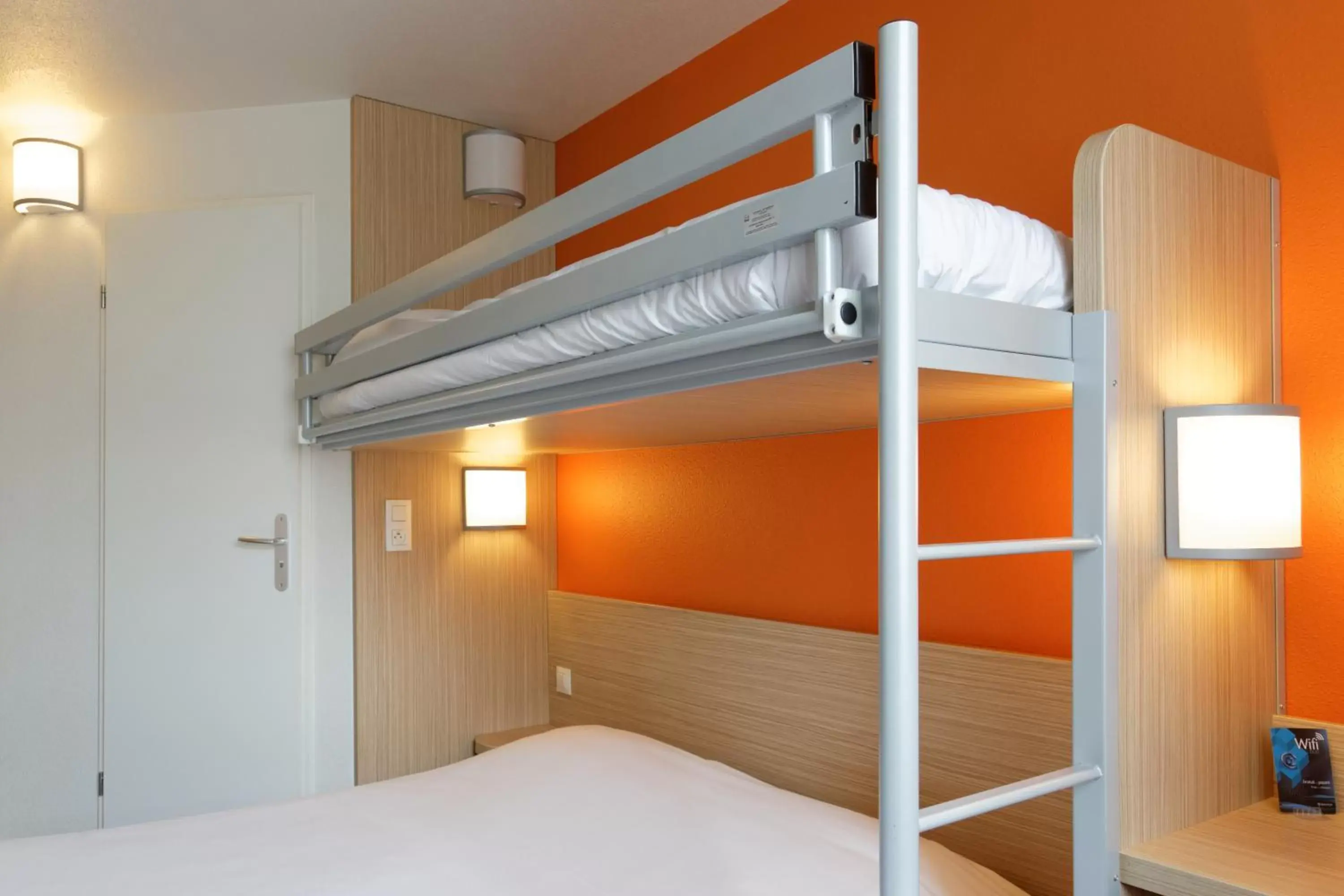 Bed, Bunk Bed in Première Classe Lyon Sud - Pierre Bénite