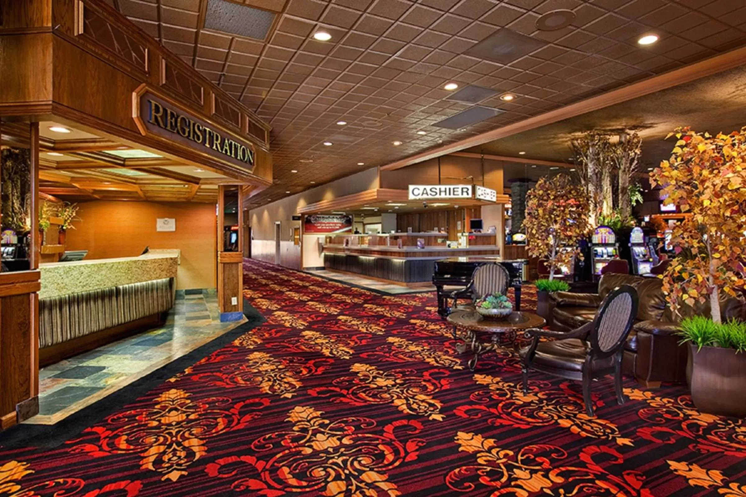 Lounge or bar in Maverick Hotel and Casino by Red Lion Hotels