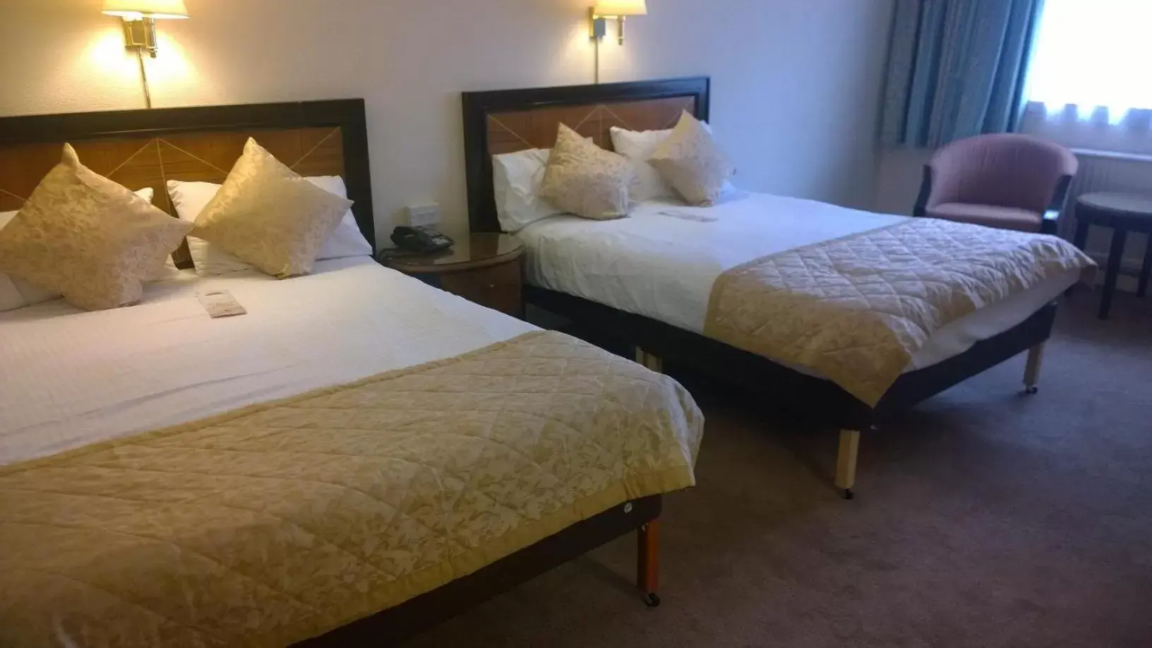 Bed in Britannia Hotel Aberdeen