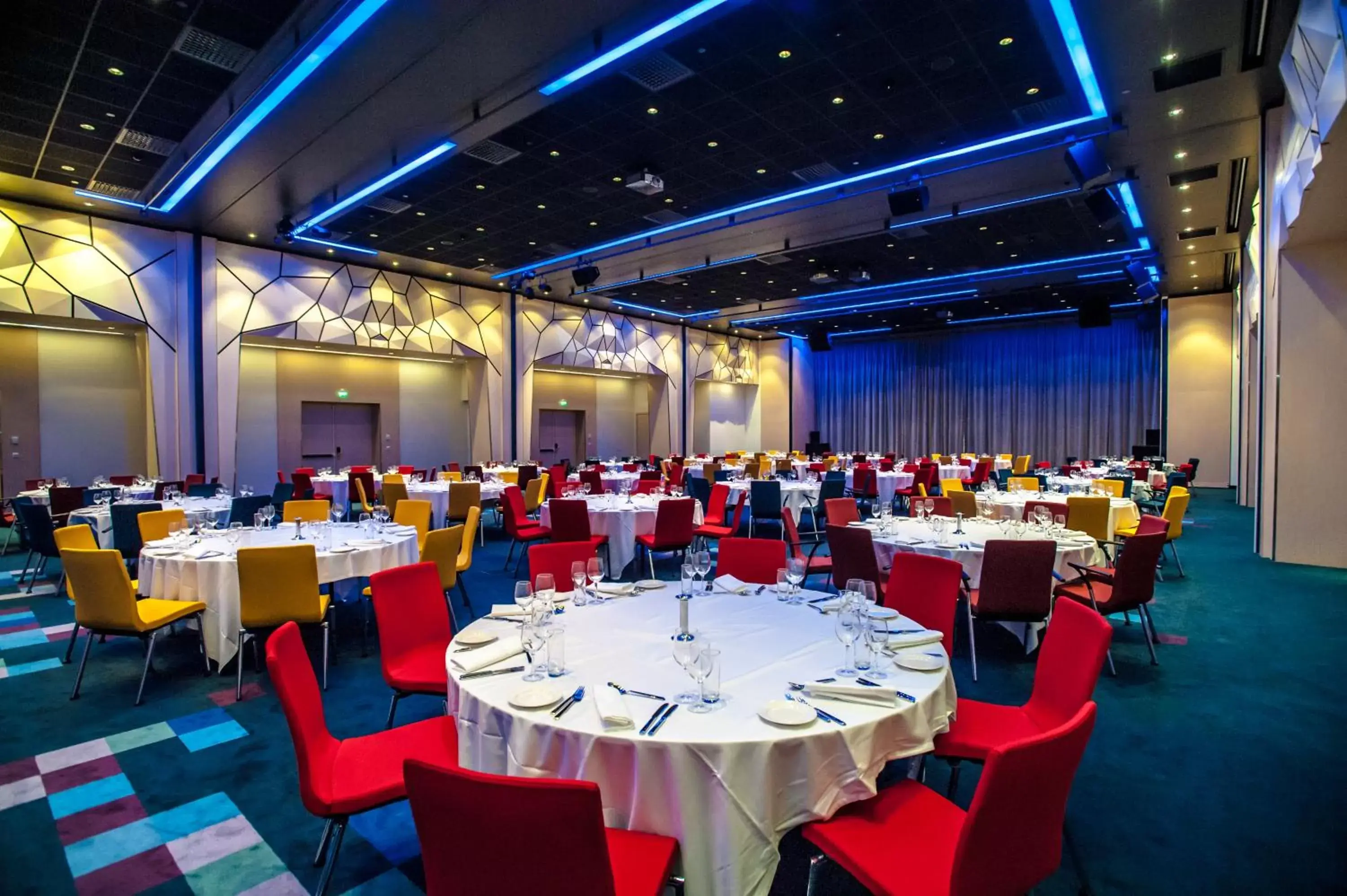 Banquet/Function facilities, Restaurant/Places to Eat in Radisson Blu Royal Hotel, Bergen