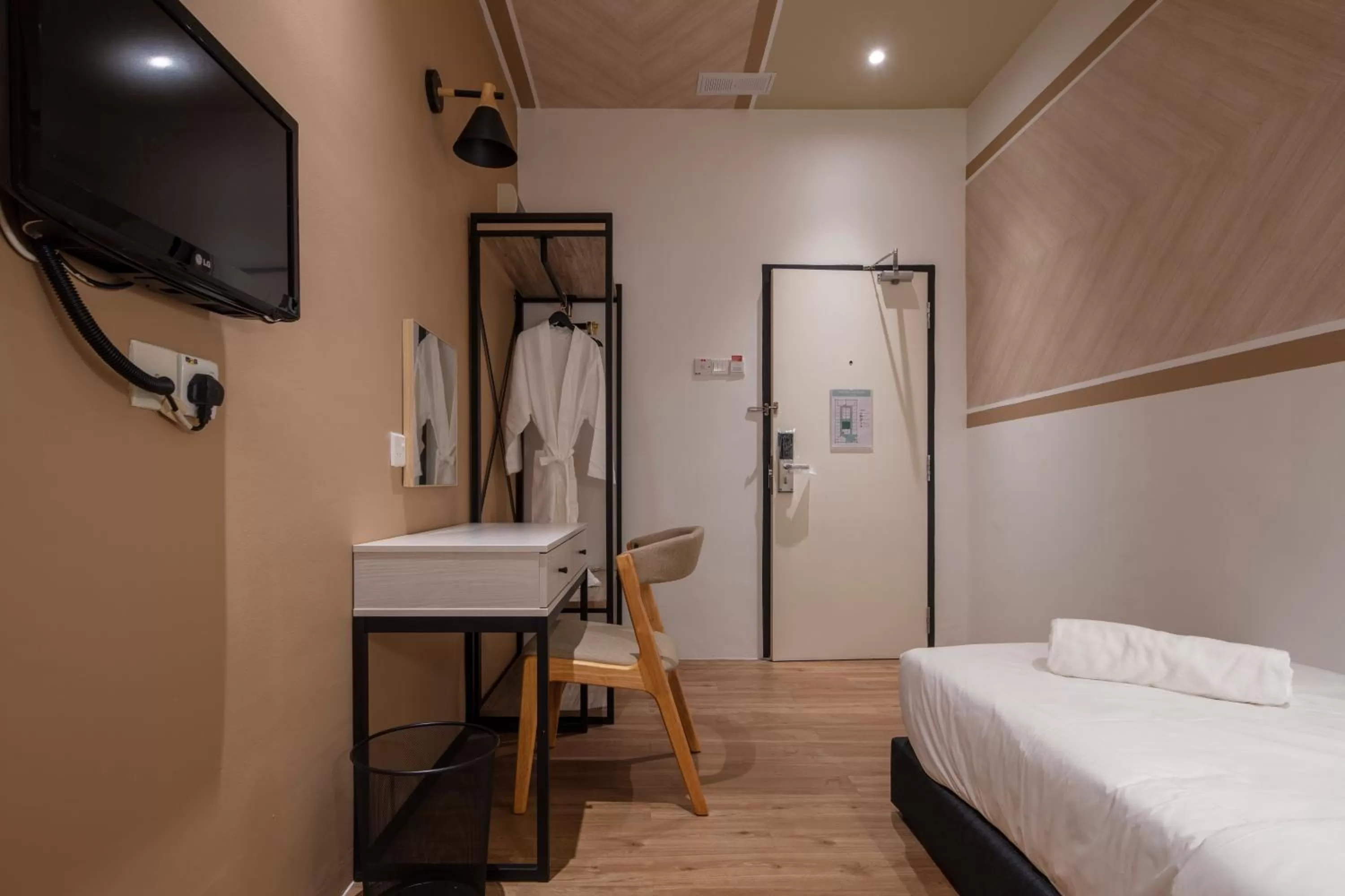 Bed in One Heritage Hotel