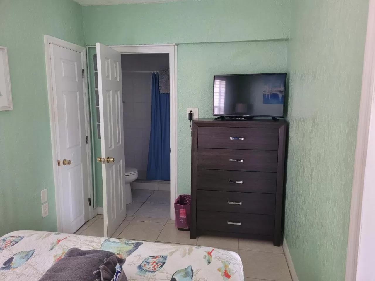 Bedroom, Bed in Blind Pass Resort Motel