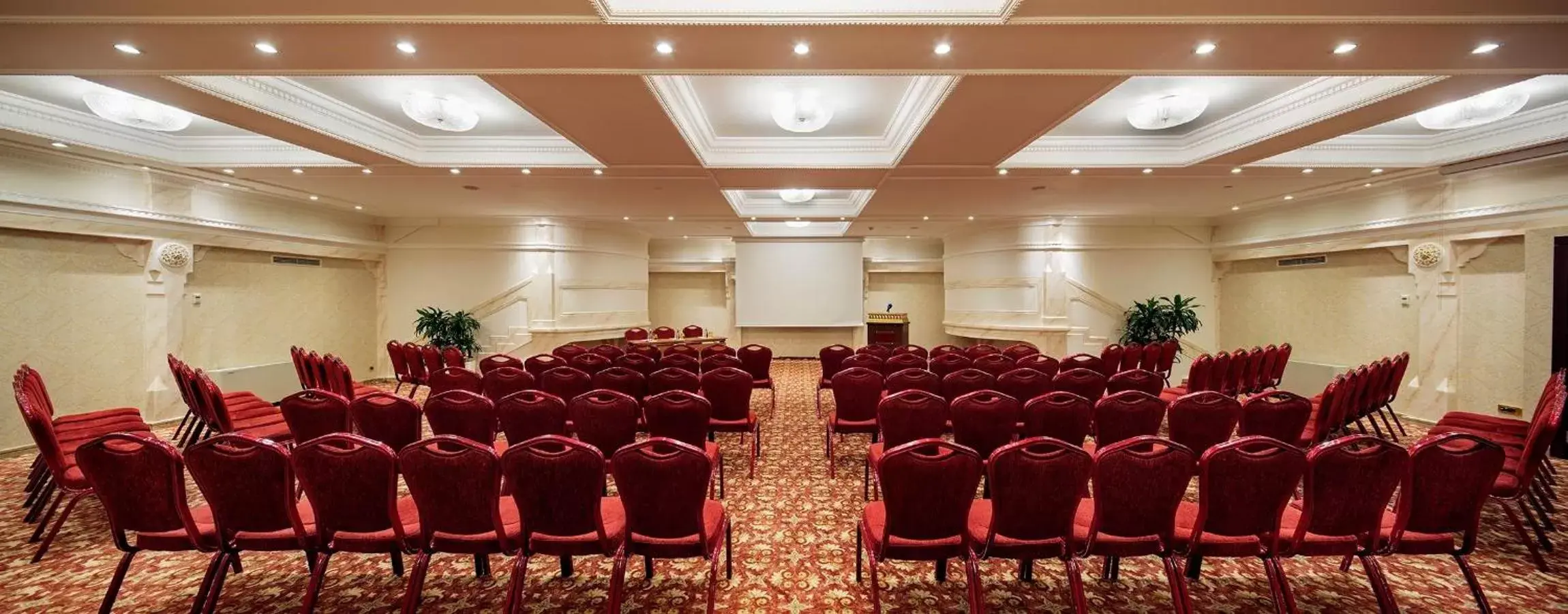 Meeting/conference room in Crowne Plaza Istanbul - Old City, an IHG Hotel