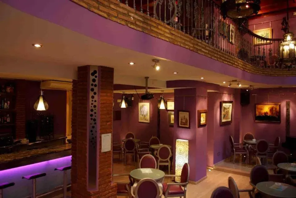 Lounge or bar in Hotel Palacio de Oñate