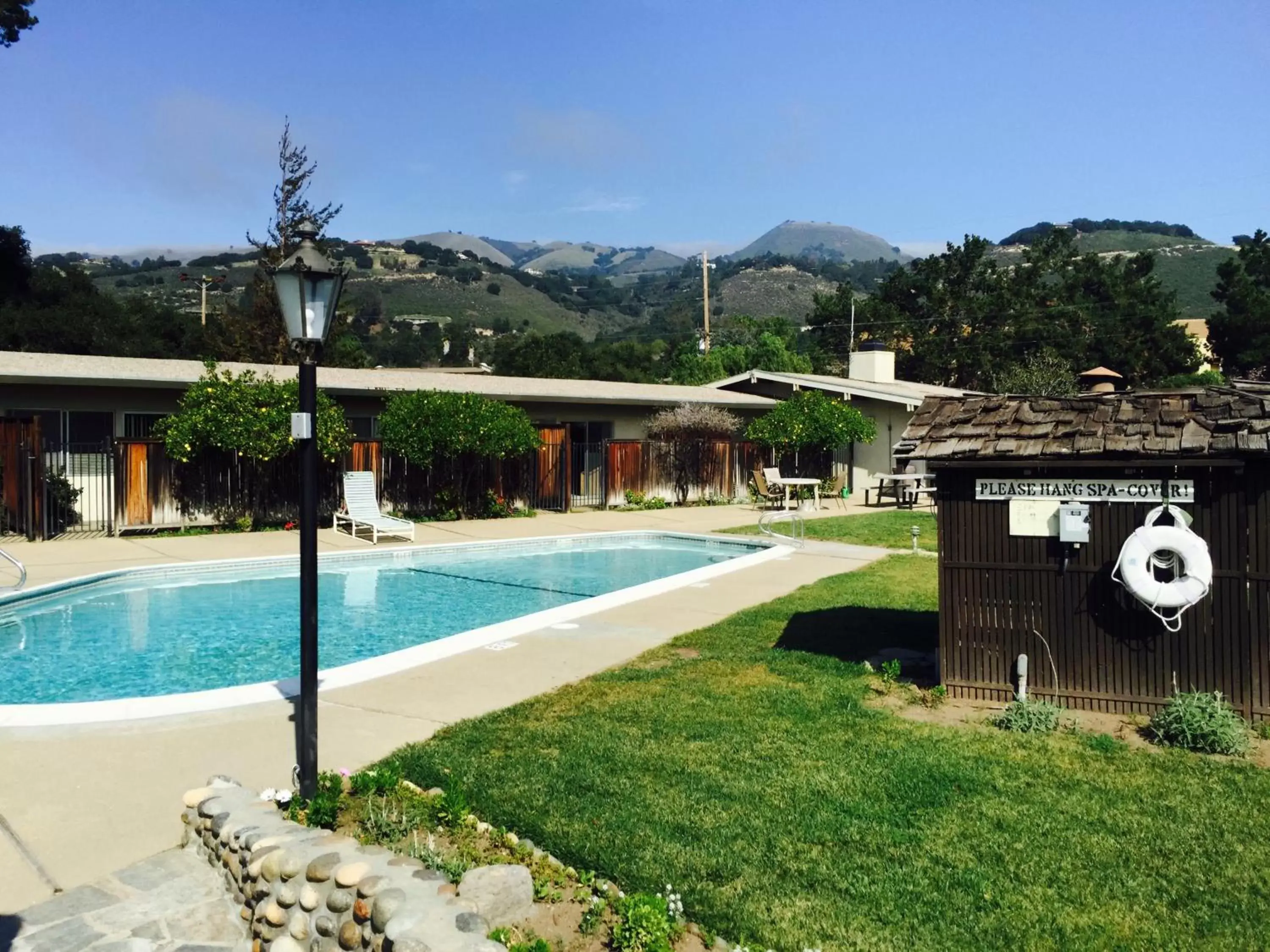 Swimming Pool in Contenta Inn