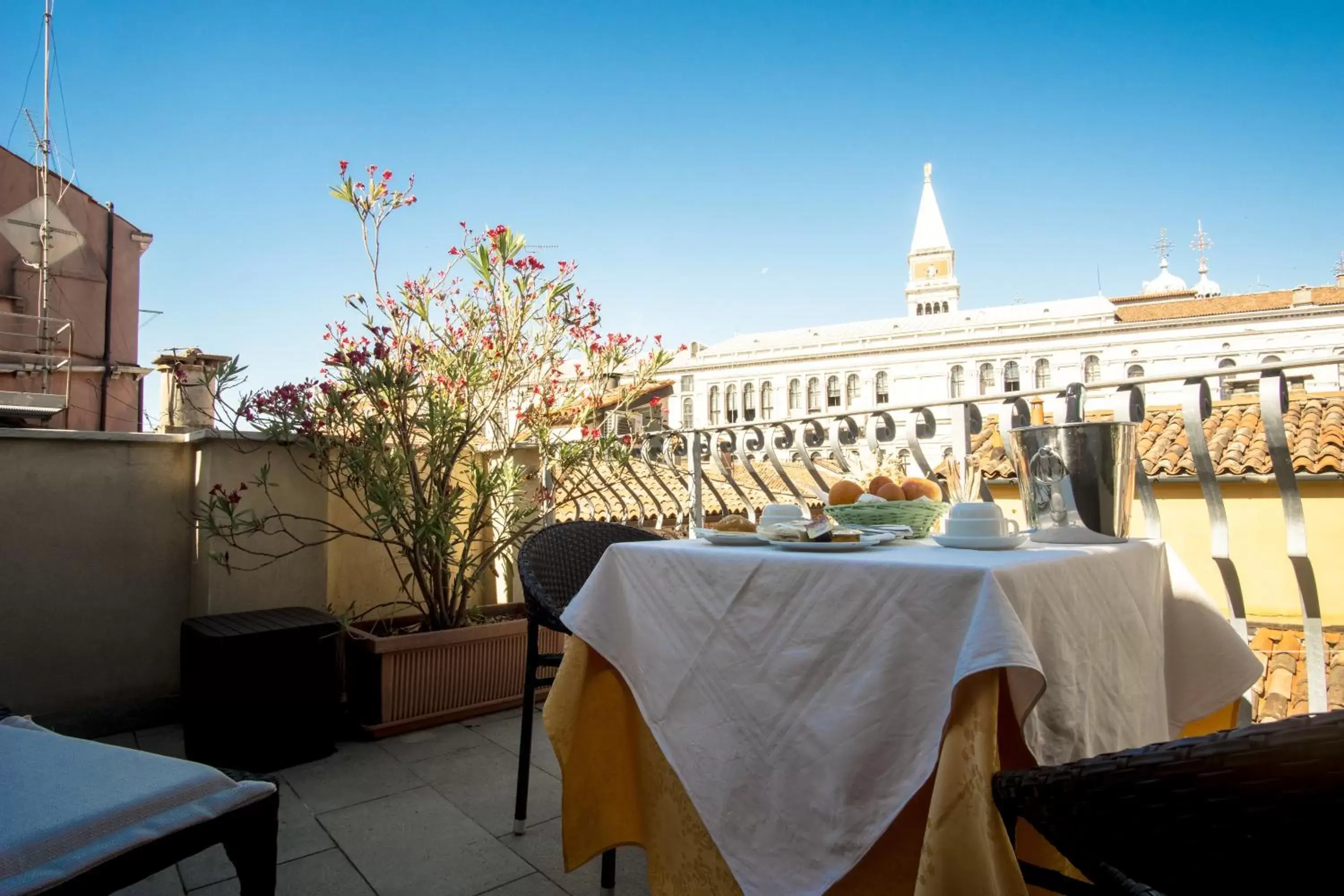 Balcony/Terrace in Hotel Antigo Trovatore