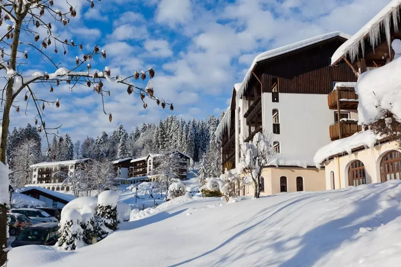 Property building, Winter in MONDI Resort und Chalet Oberstaufen