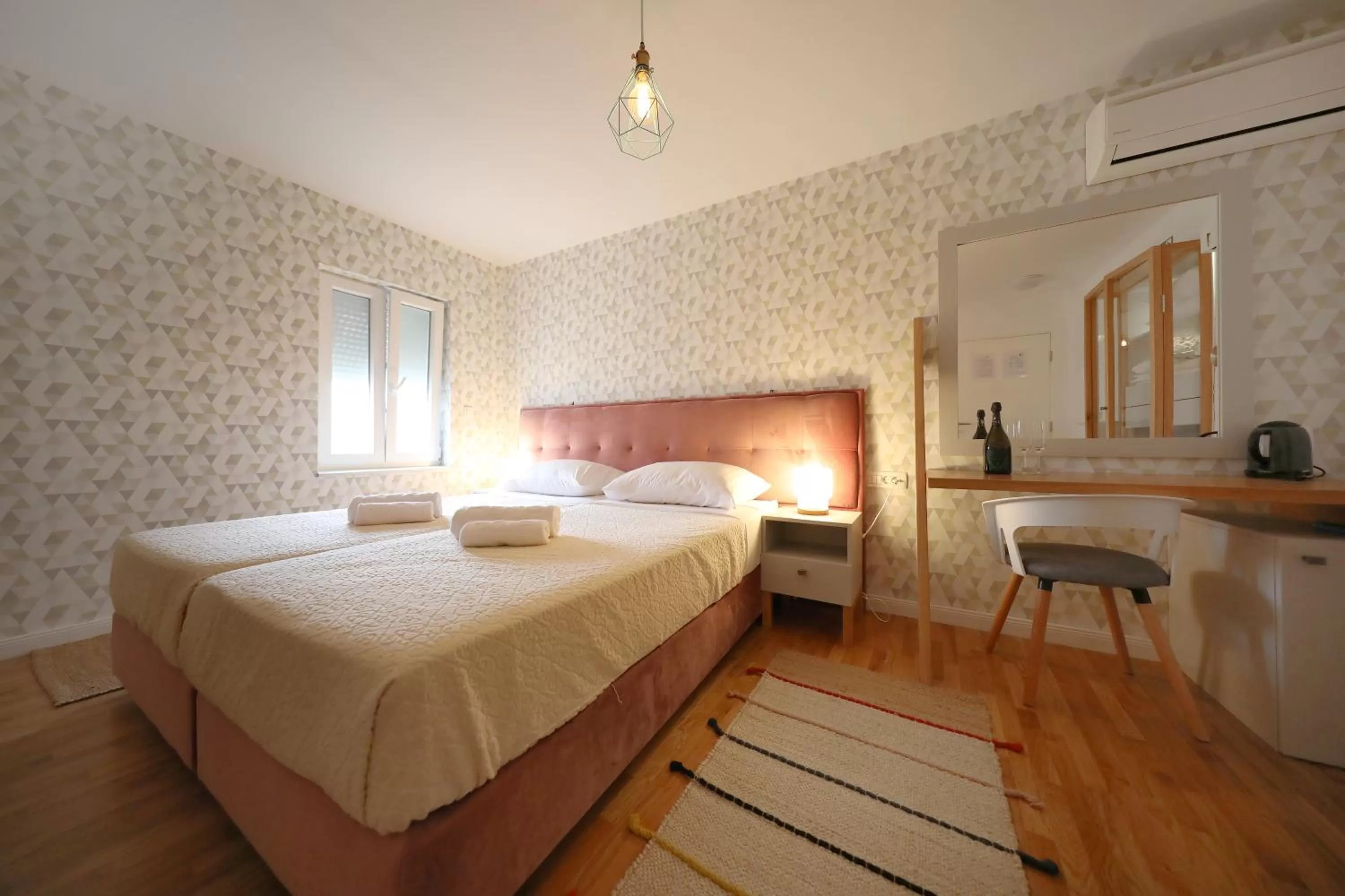 Bed in Central Apartments Integrated Hotel