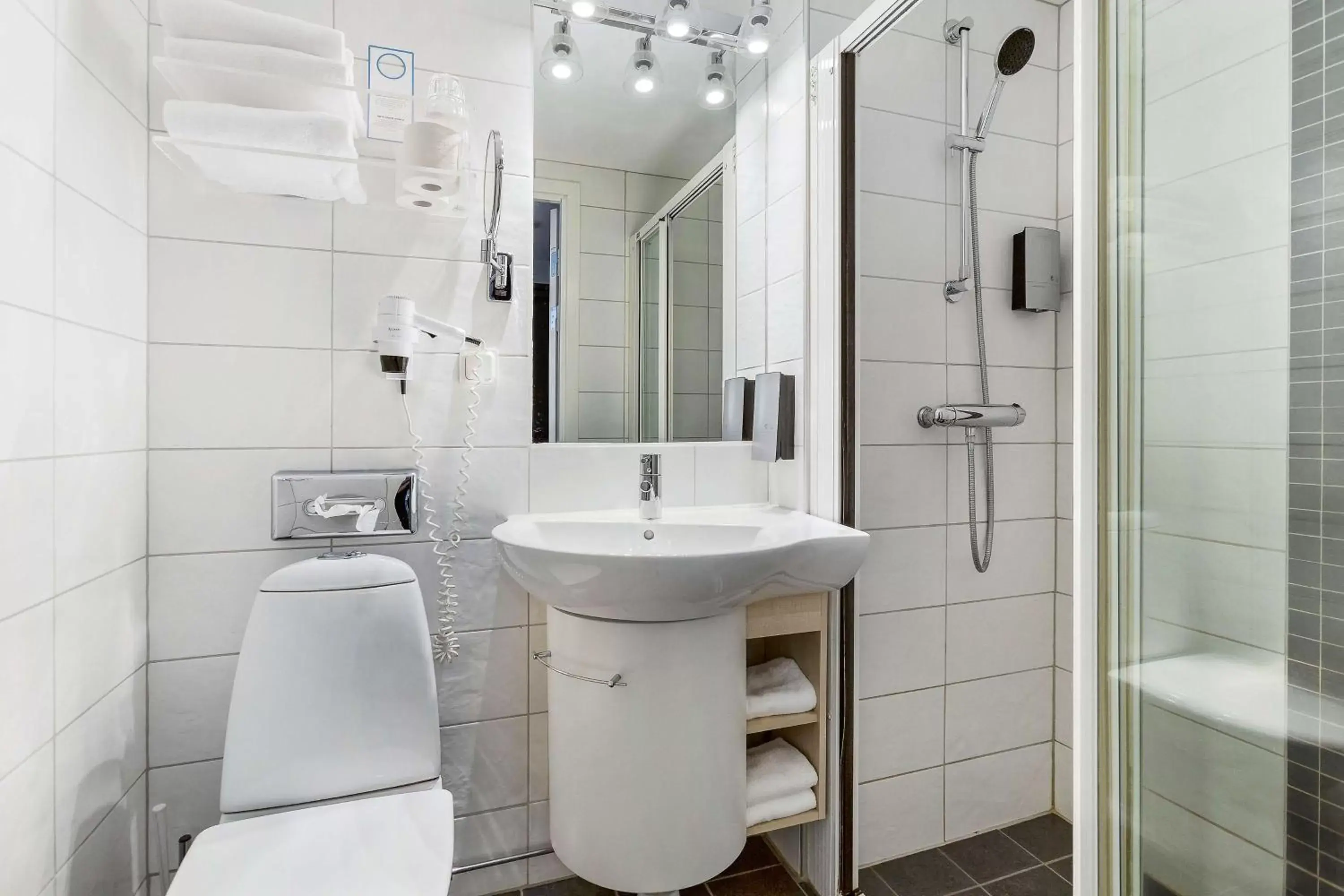 Bathroom in Best Western Vimmerby Stadshotell