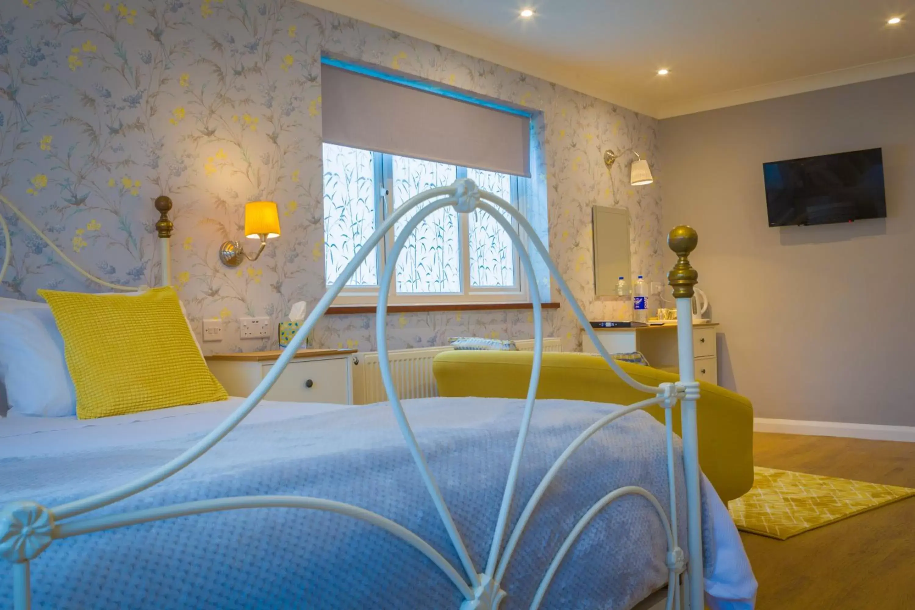 Bedroom, Bed in Blyth Lodge B&B