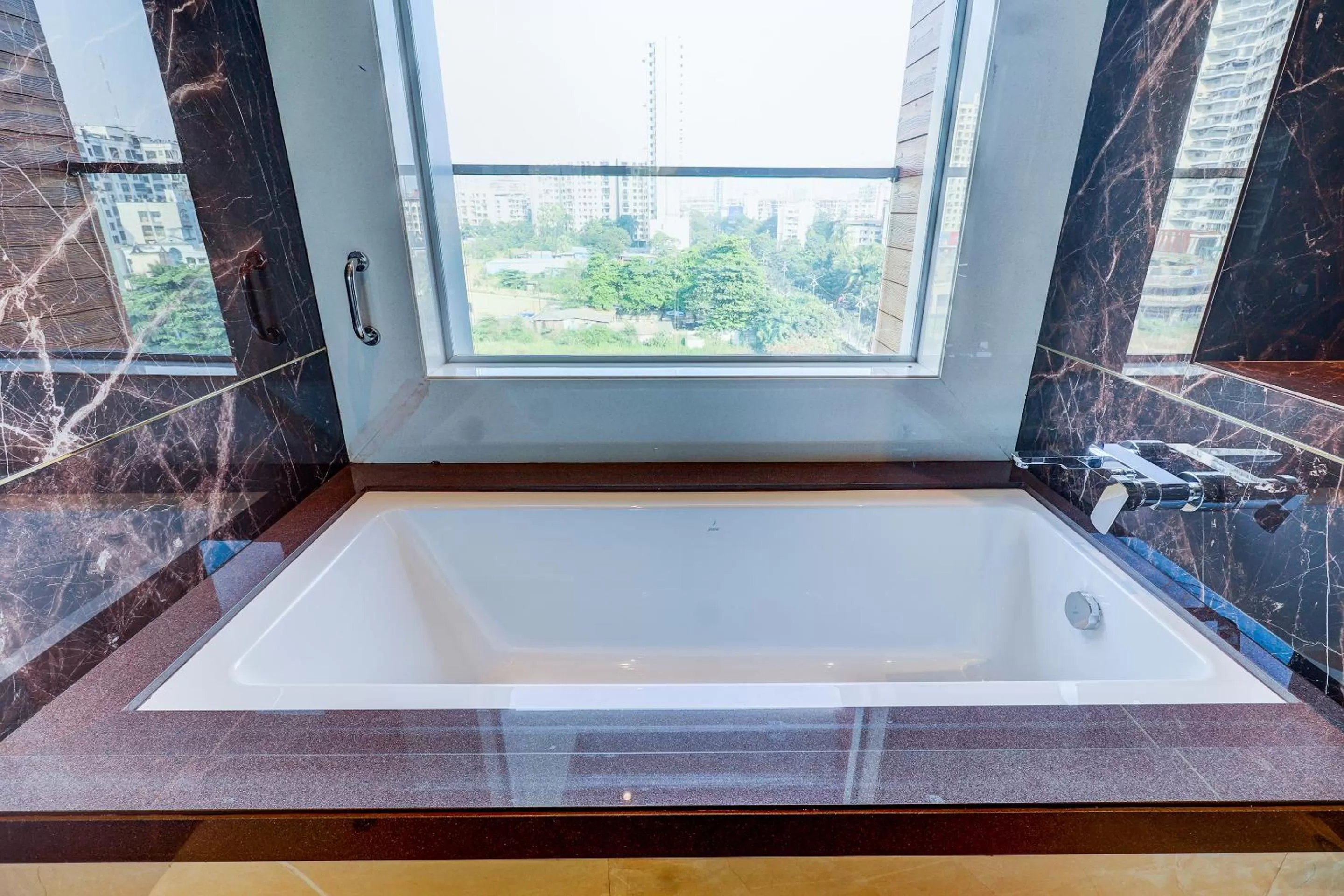 Bath in Hotel Gurudev Grand