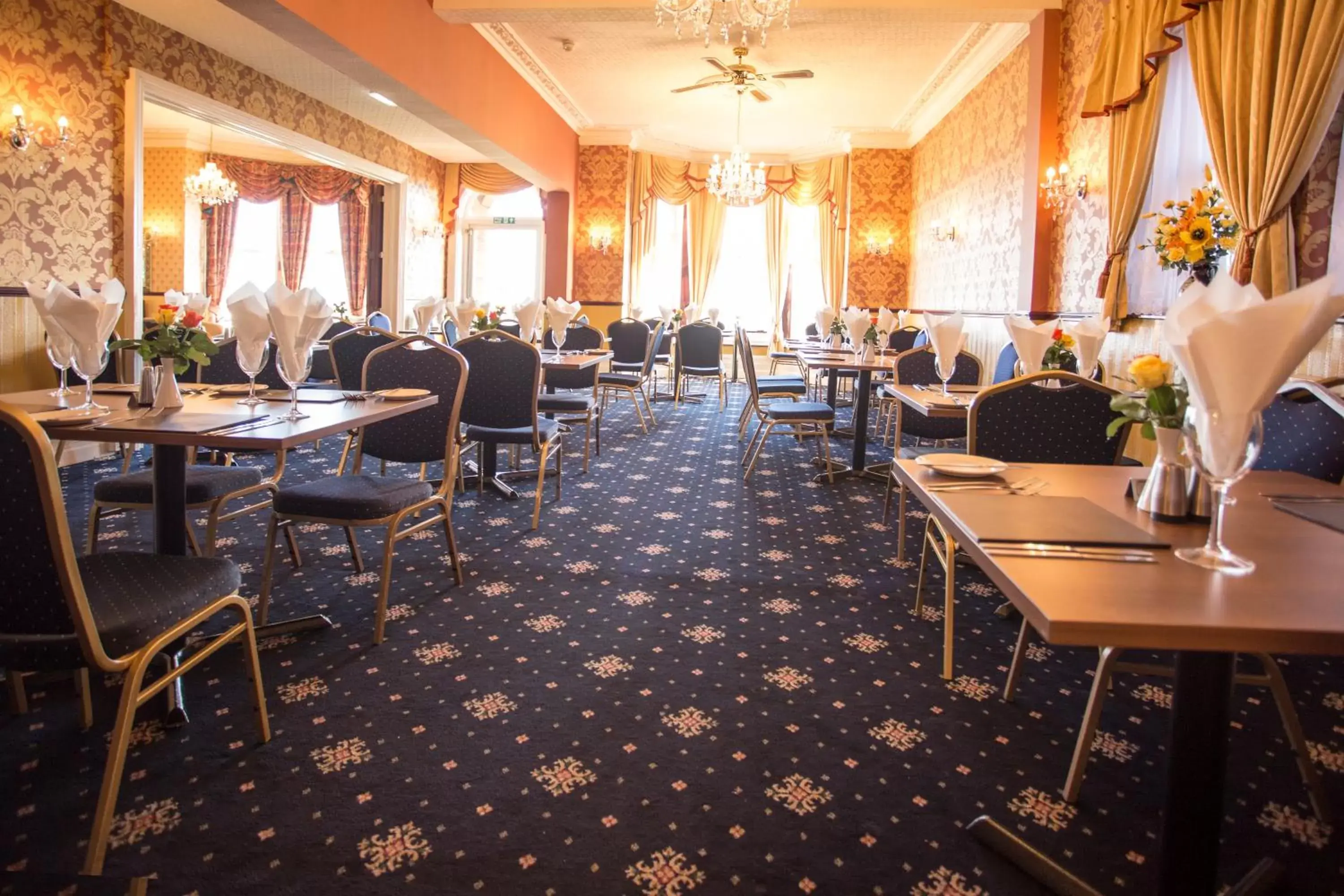 Restaurant/Places to Eat in Furzedown Hotel