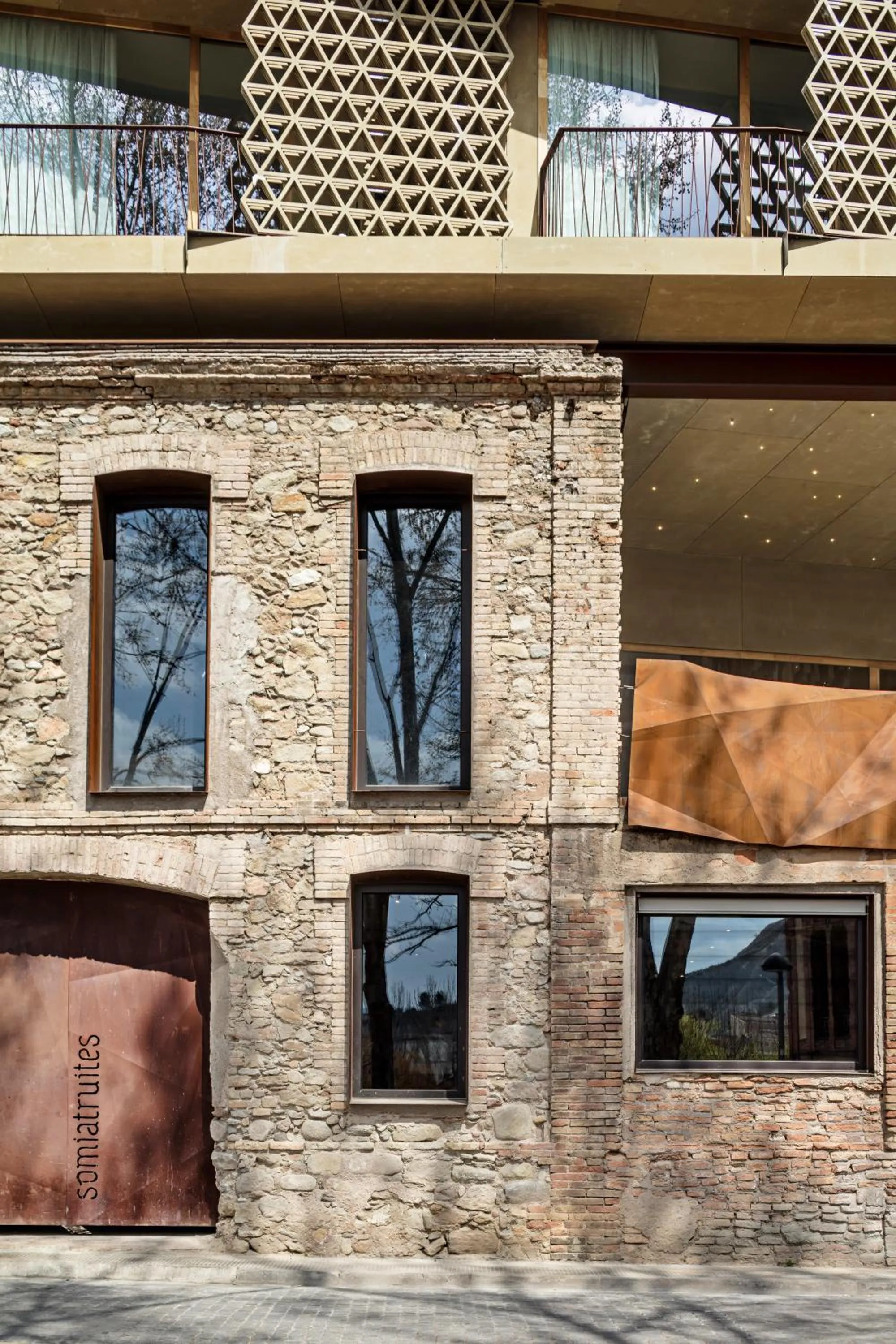 Property building in Somiatruites