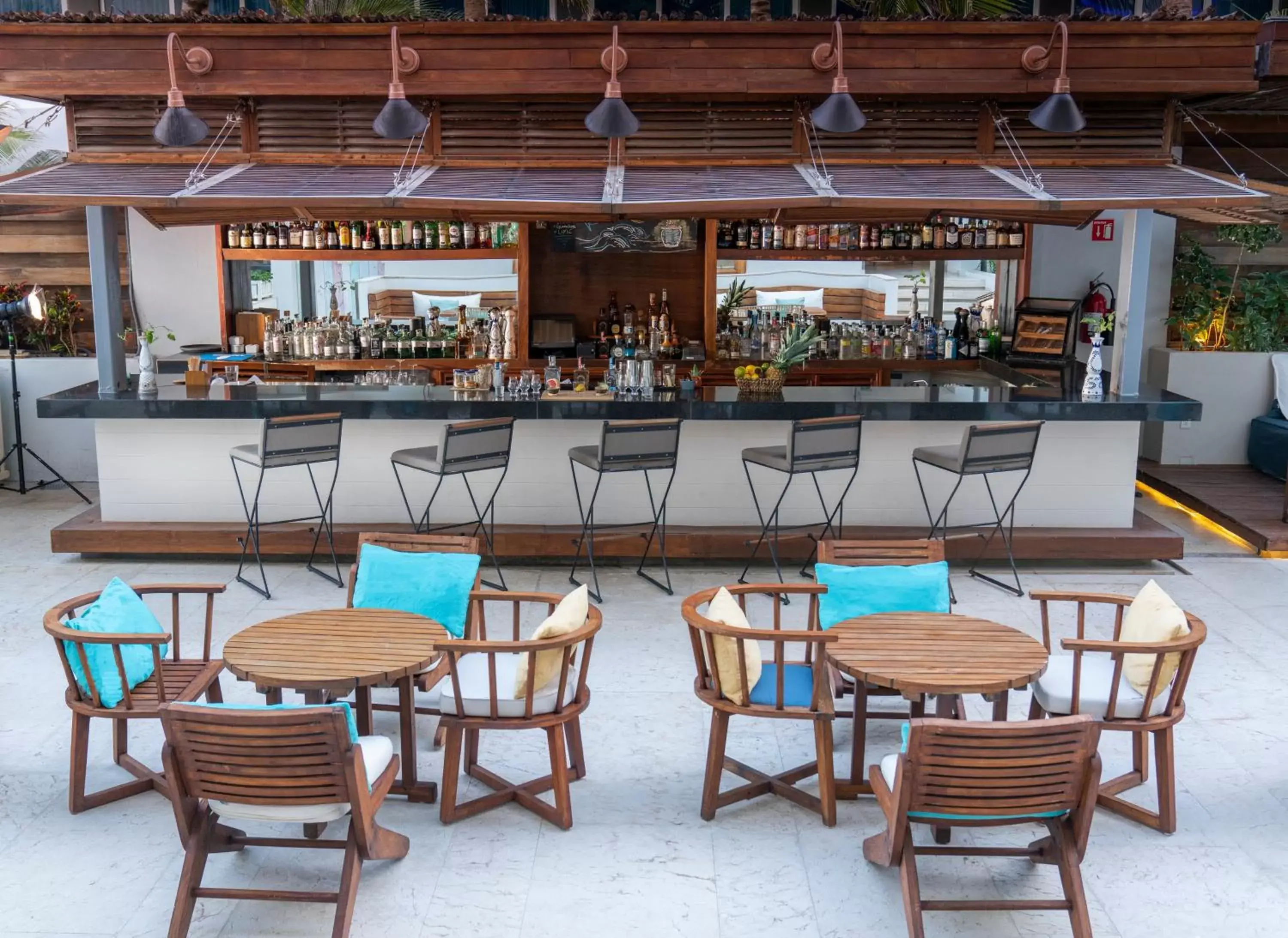 Restaurant/places to eat, Lounge/Bar in Thompson Playa del Carmen Beach House, part of Hyatt