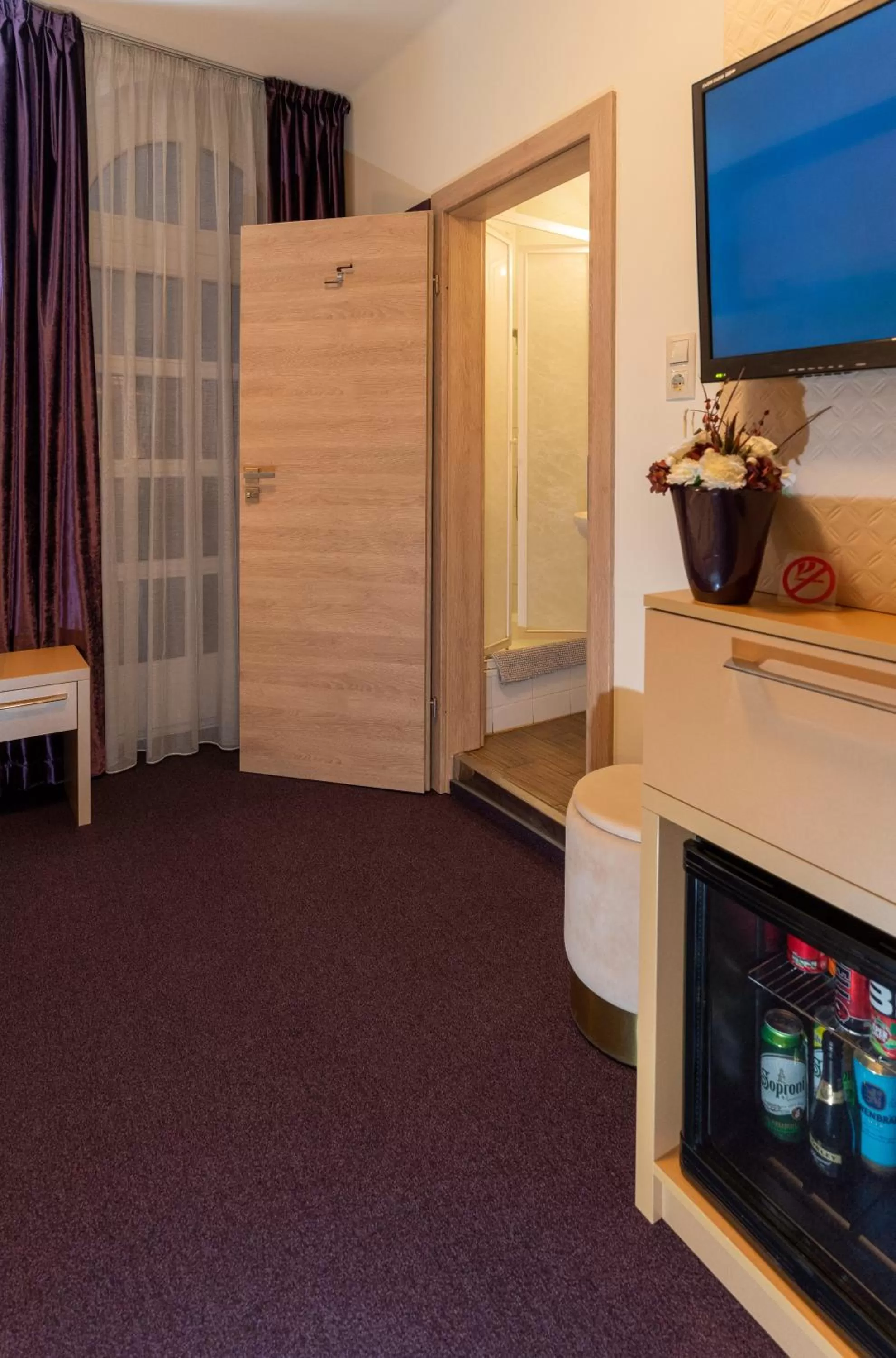 Photo of the whole room in Teátrum Boutique Hotel