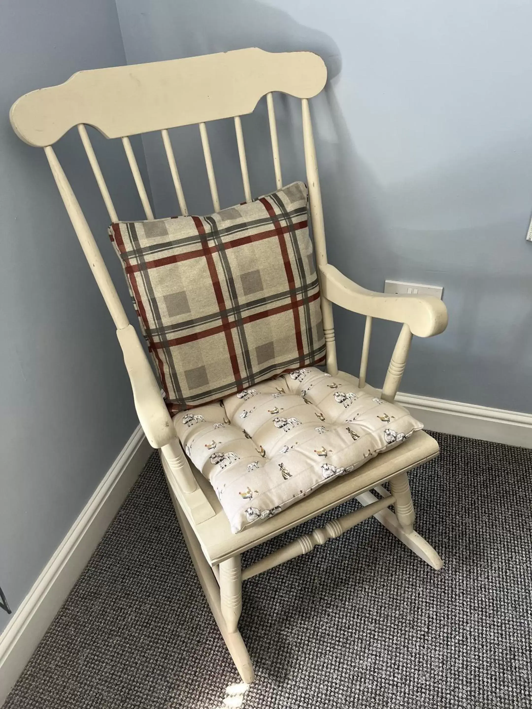 Bedroom, Seating Area in The Crewe Arms