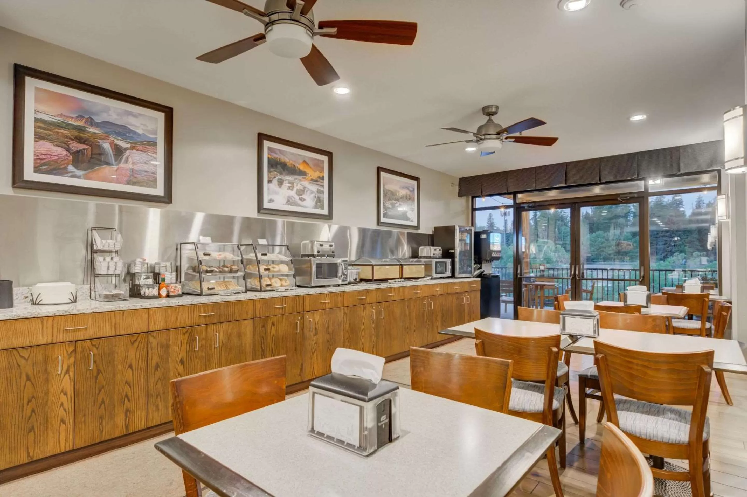 Breakfast in Whitefish Riverfront Hotel