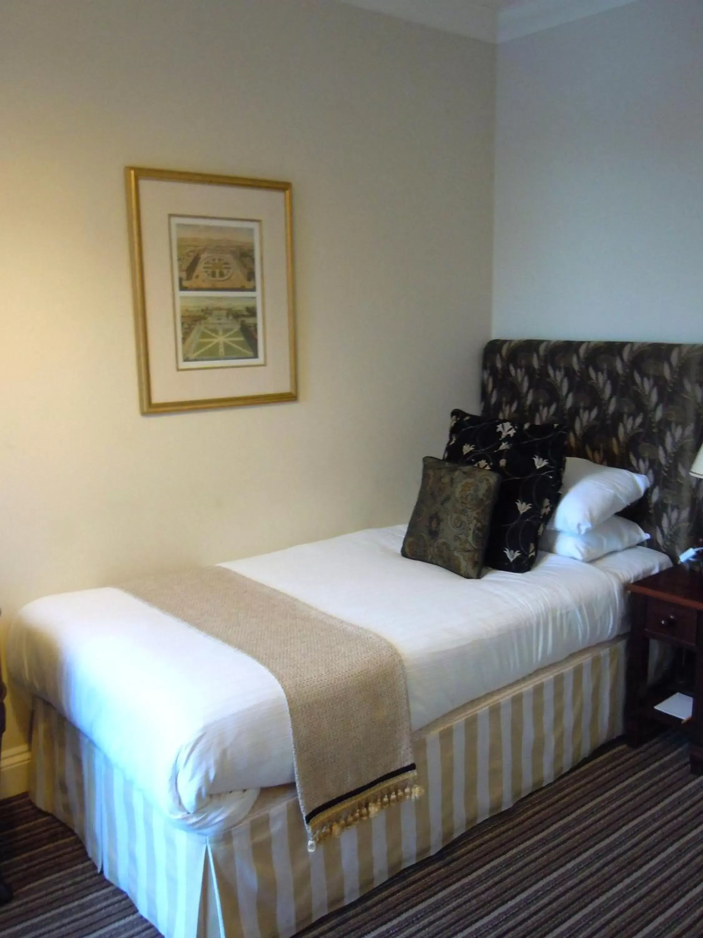 Bed in Stuart House Hotel