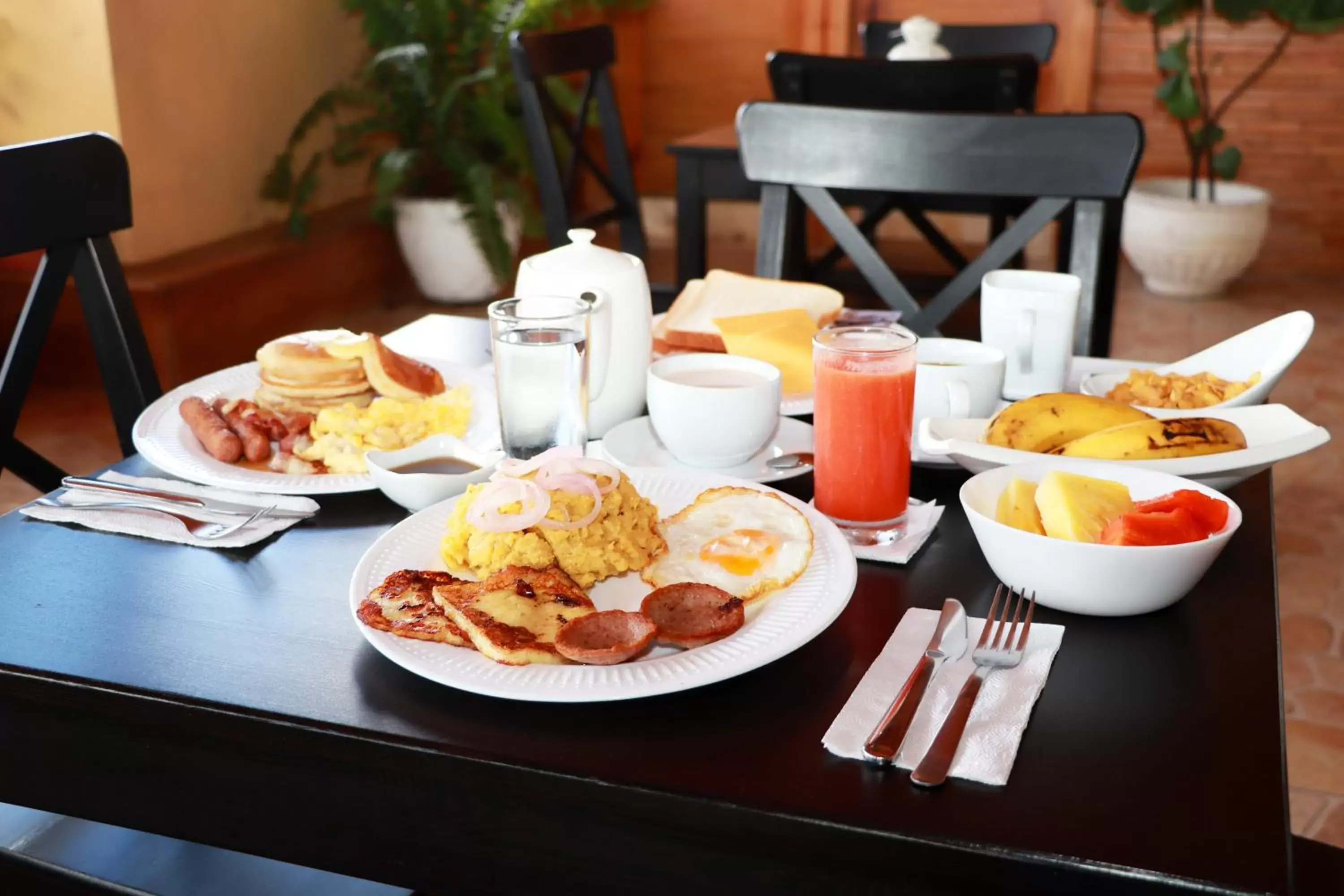 Breakfast in Hotel Merey