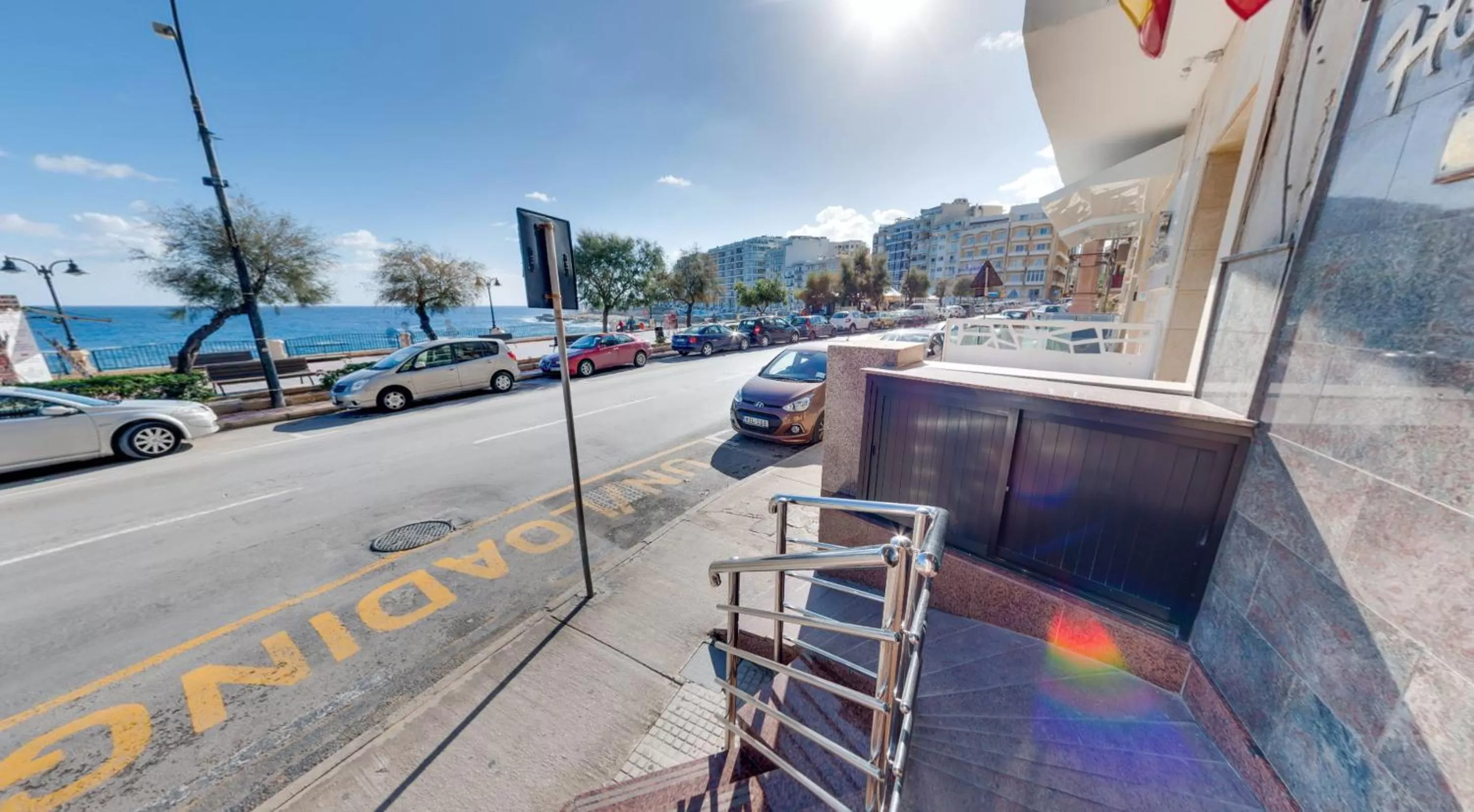 Facade/entrance in Sliema Chalet Hotel