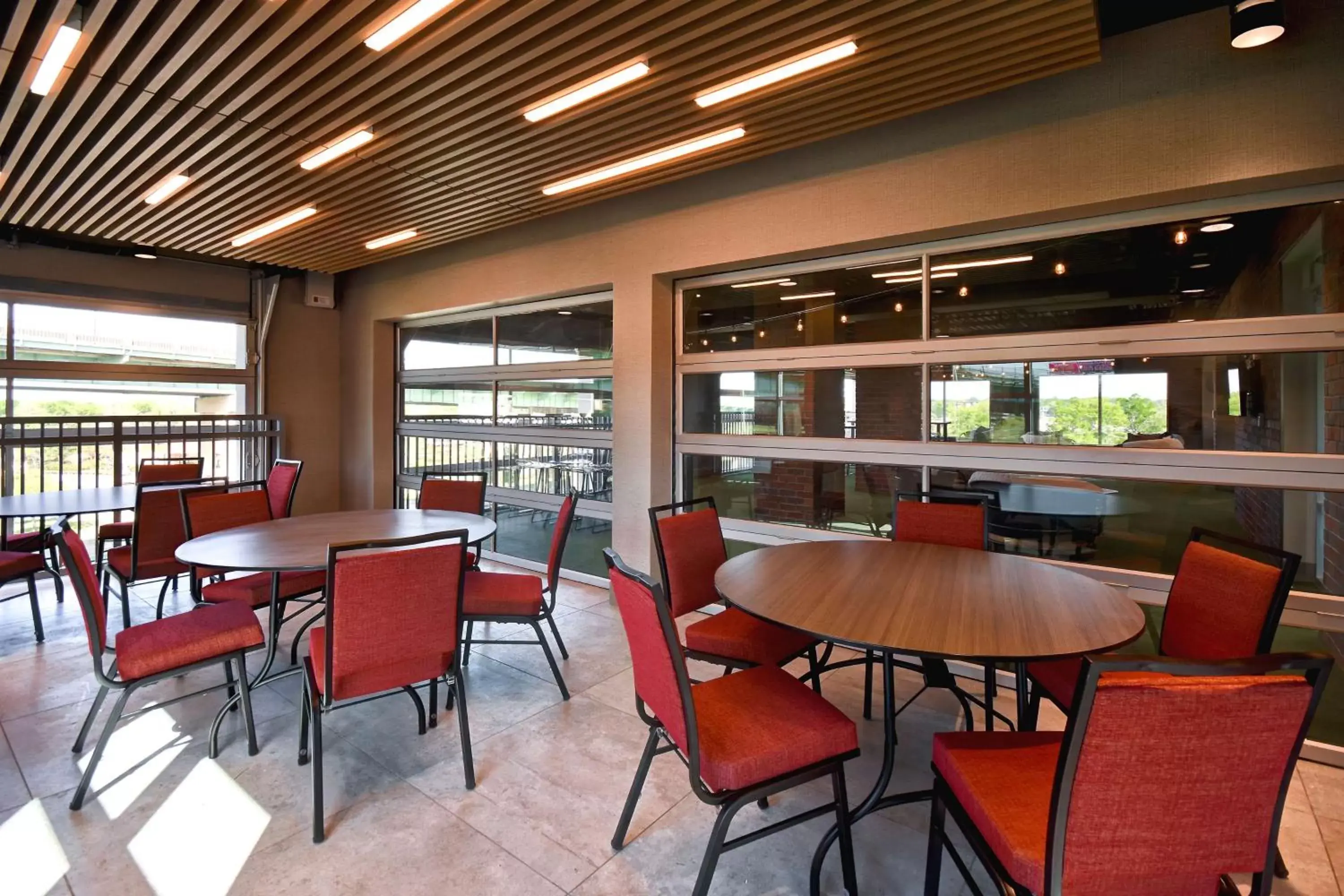 Dining area, Restaurant/Places to Eat in Homewood Suites by Hilton Tuscaloosa Downtown, AL