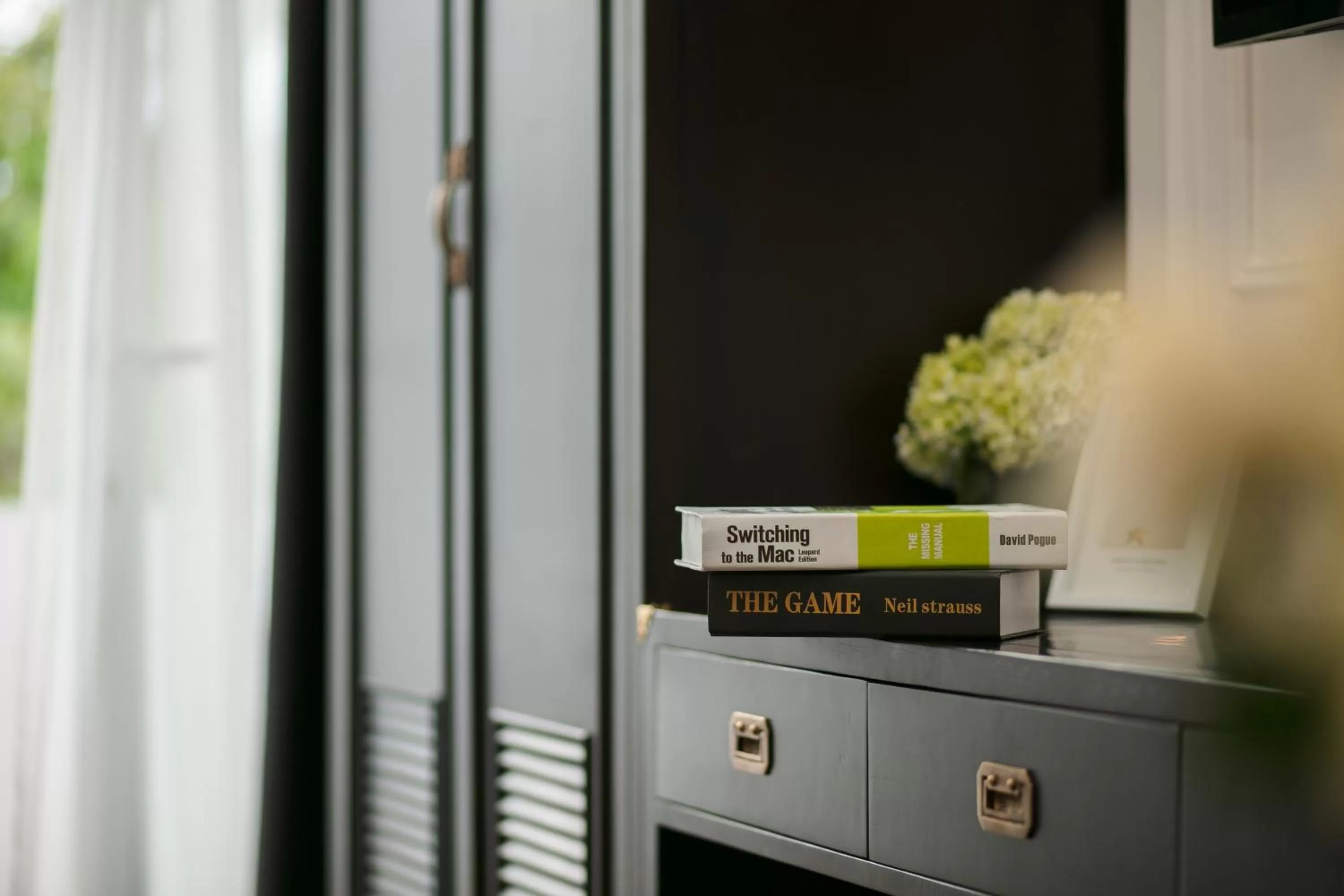 Decorative detail in Golden Rooster Hotel